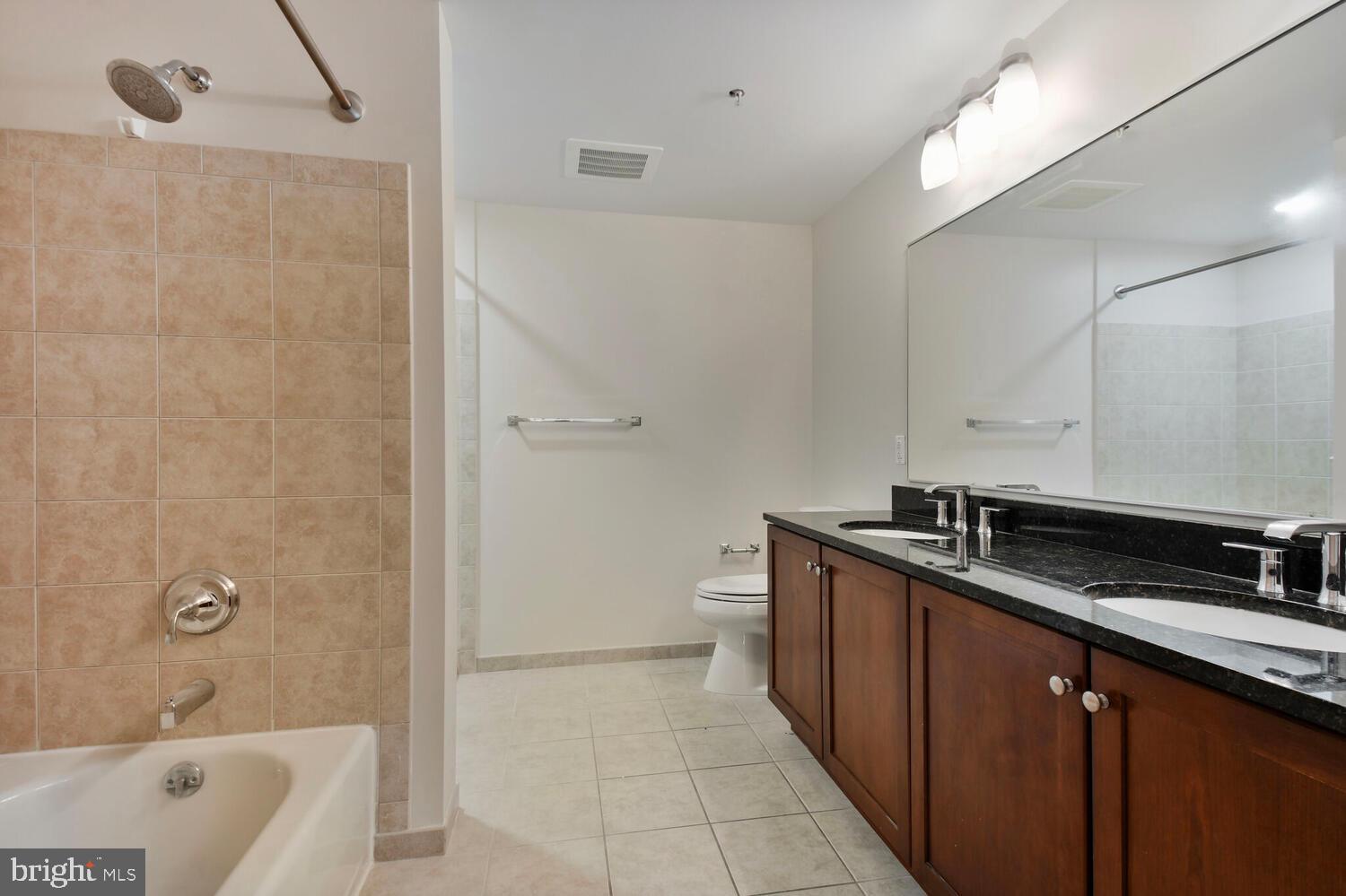 CLARENDON - Residential Lease