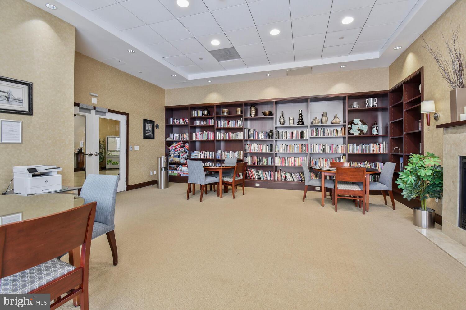 CLARENDON - Residential Lease