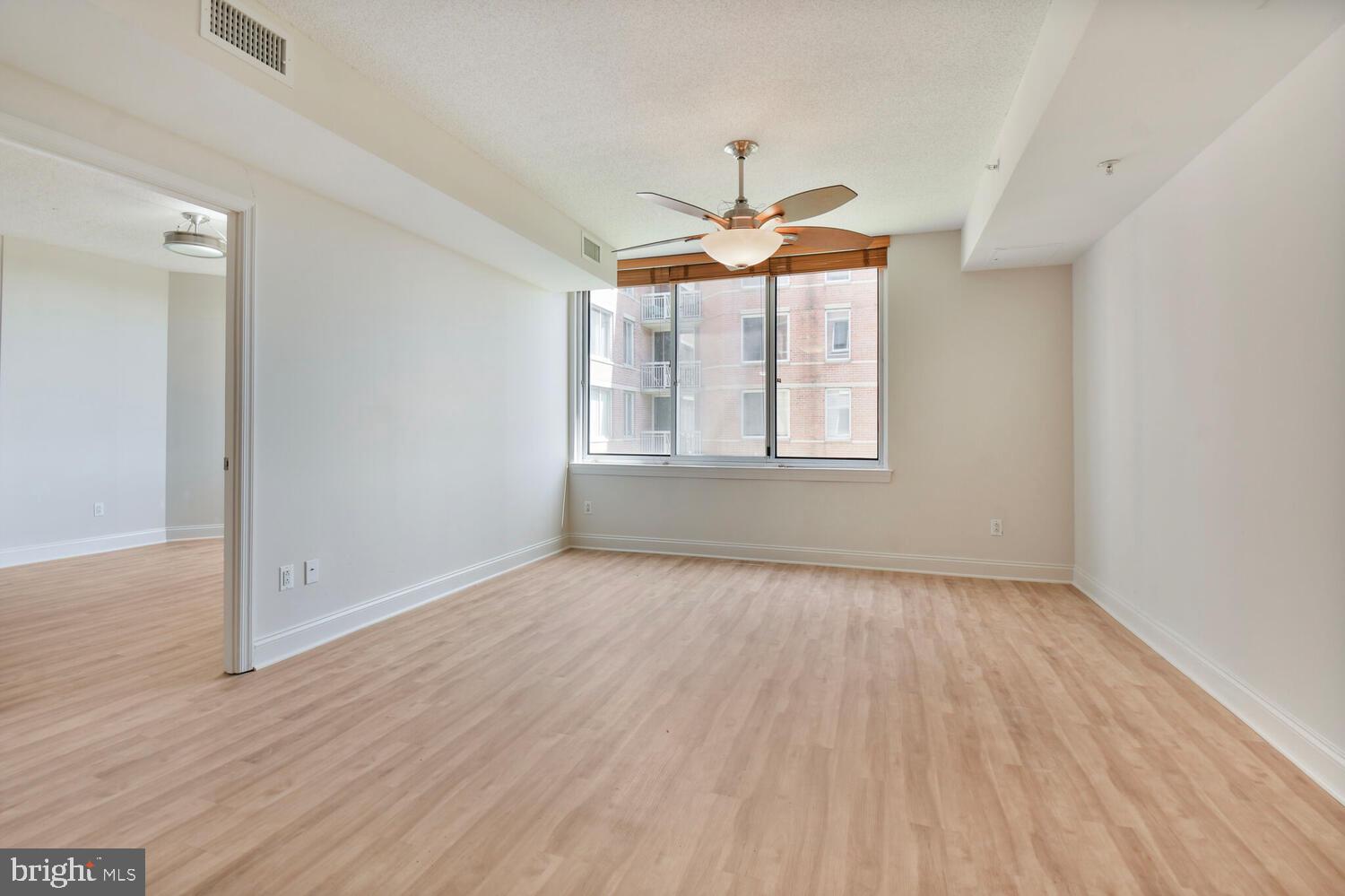 CLARENDON - Residential Lease