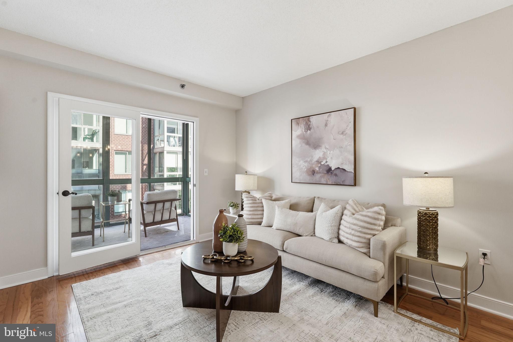 1045 N UTAH STREET 2-303