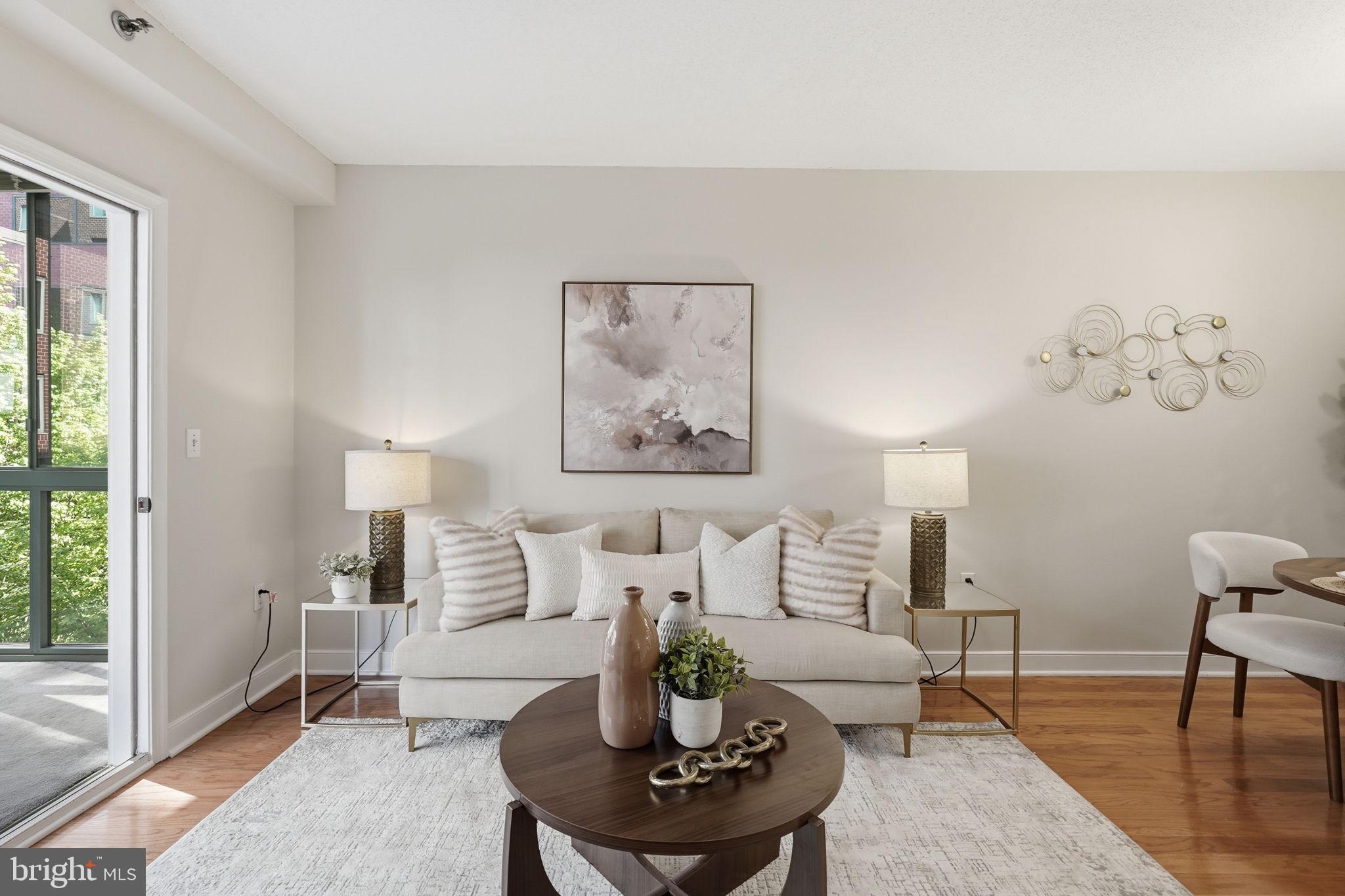 1045 N UTAH STREET 2-303