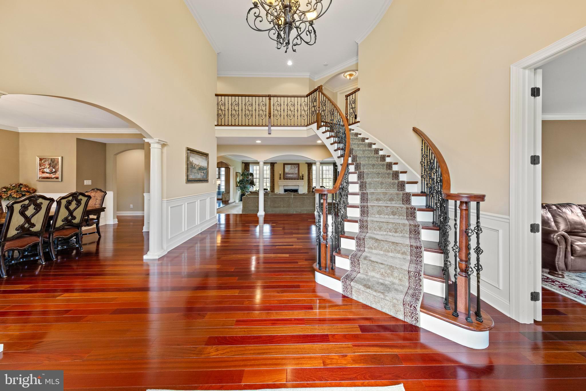 9 CLOVERDALE COURT