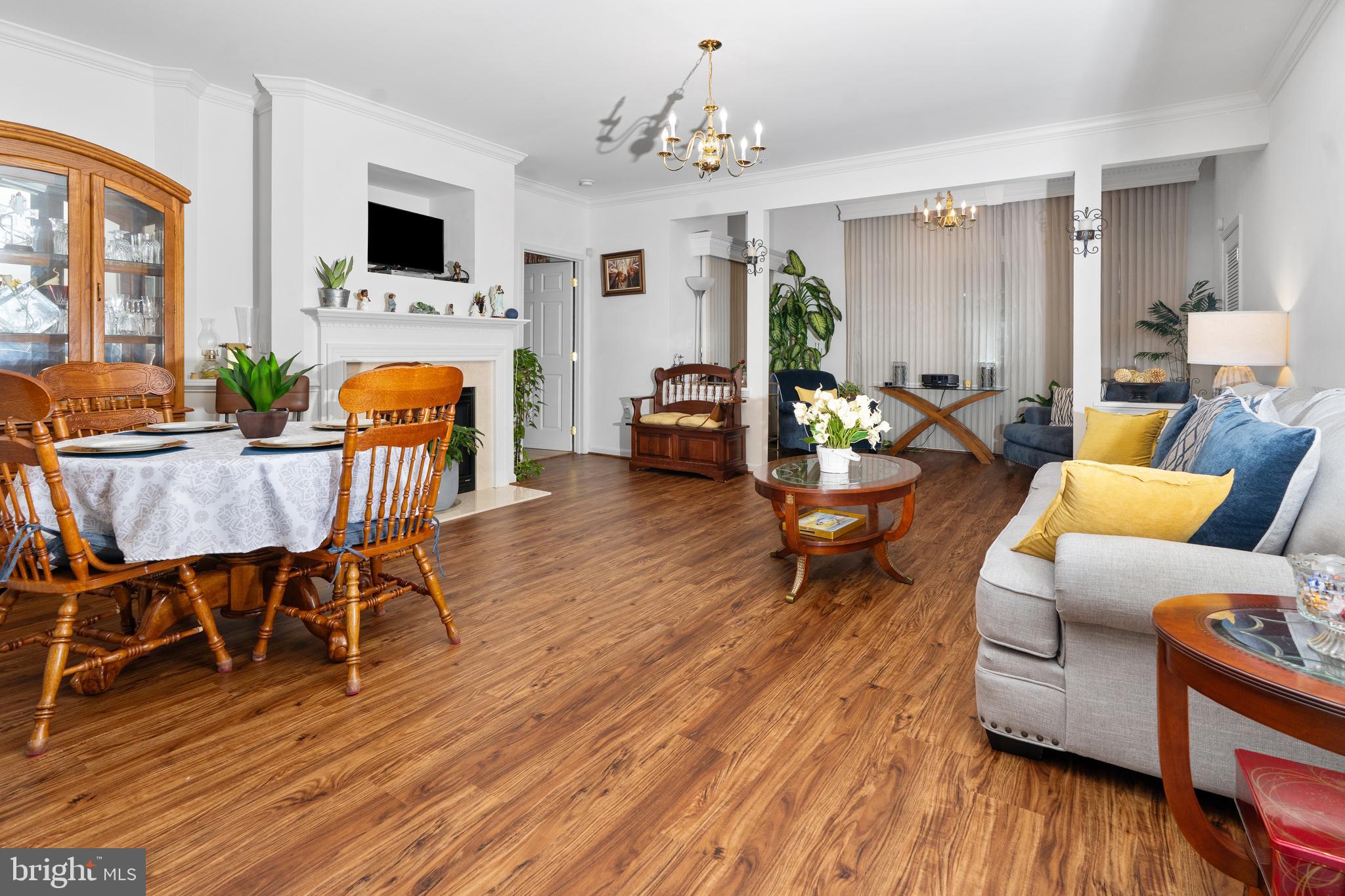 CAMERON GROVE - Residential