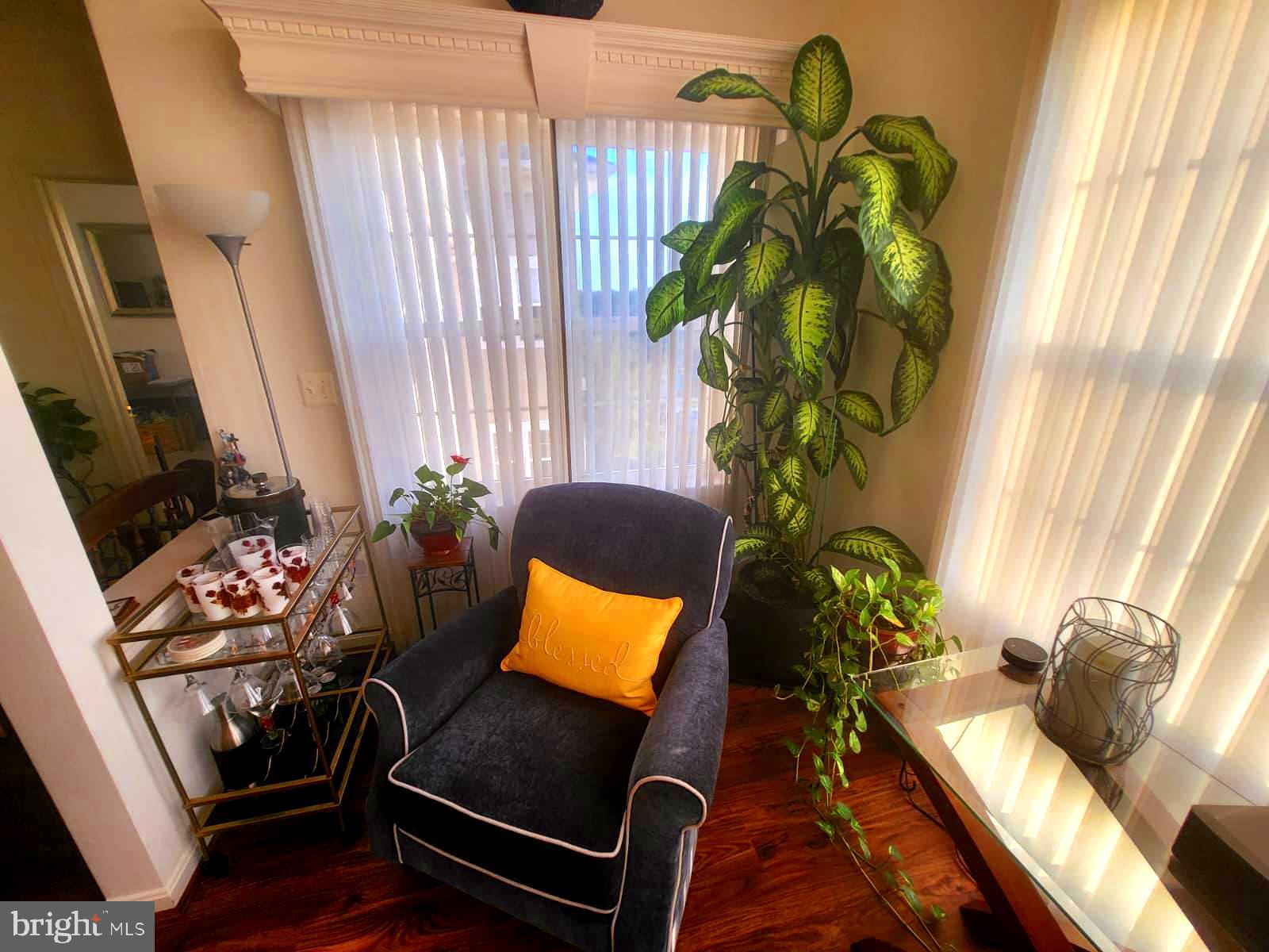 CAMERON GROVE - Residential