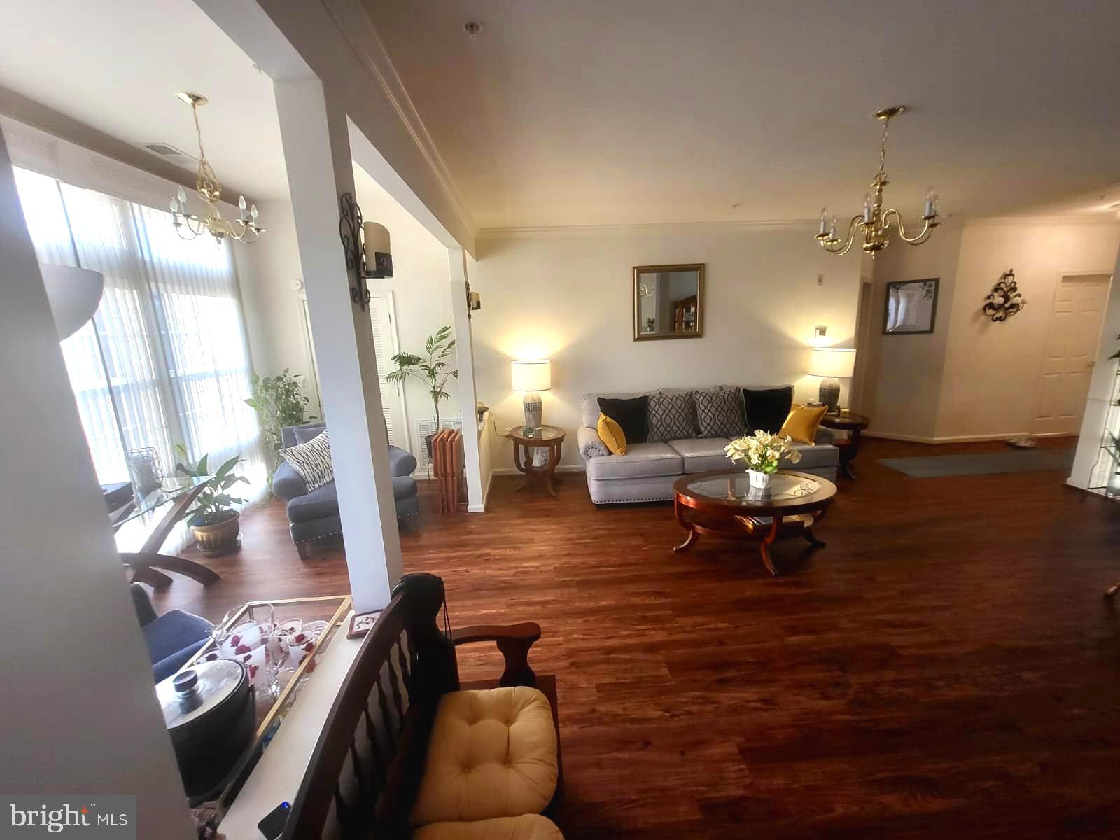 CAMERON GROVE - Residential