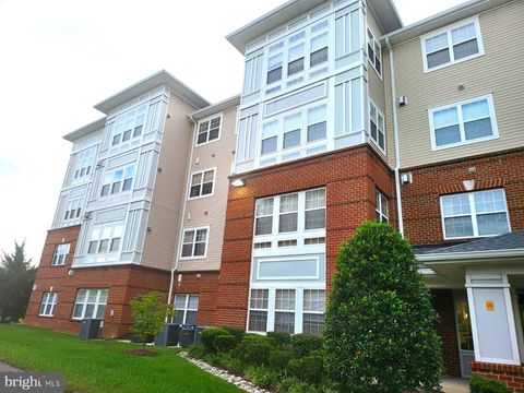 Property photo of 13216 Fox Bow Drive 403, Upper Marlboro, MD 20774
