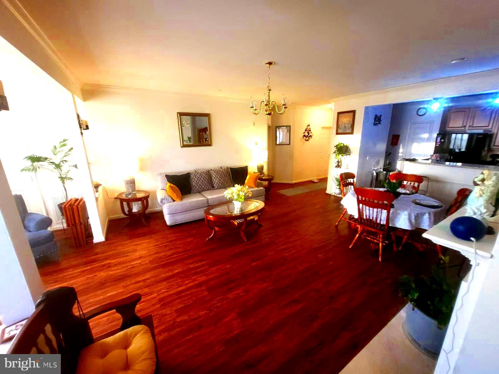 CAMERON GROVE - Residential