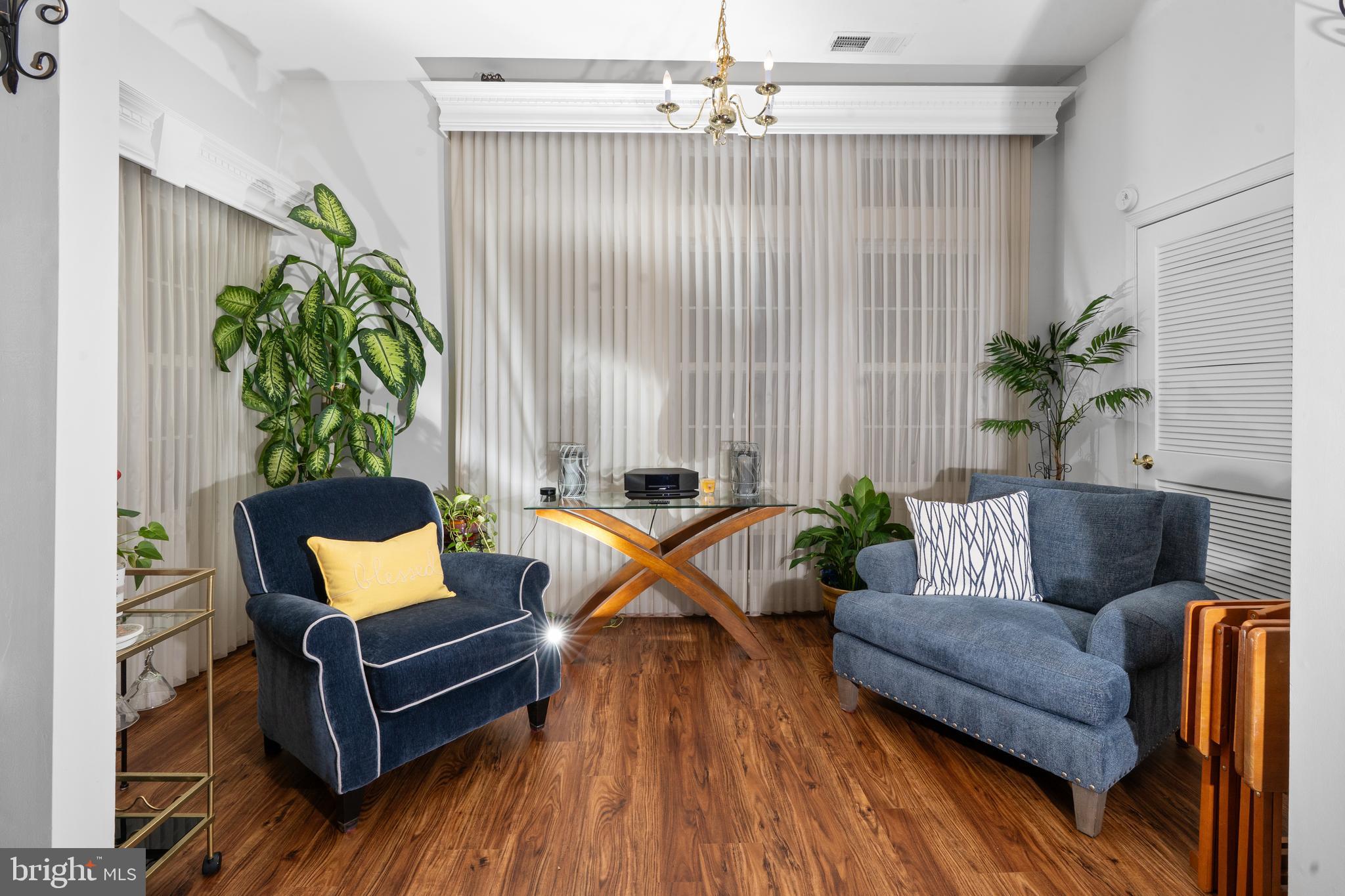 CAMERON GROVE - Residential