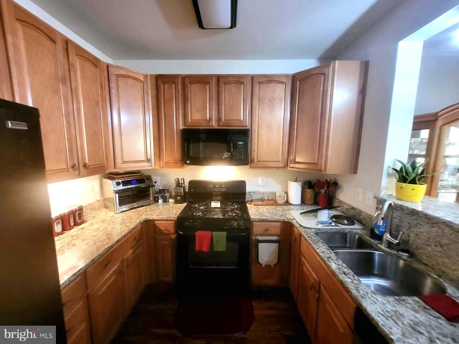 CAMERON GROVE - Residential