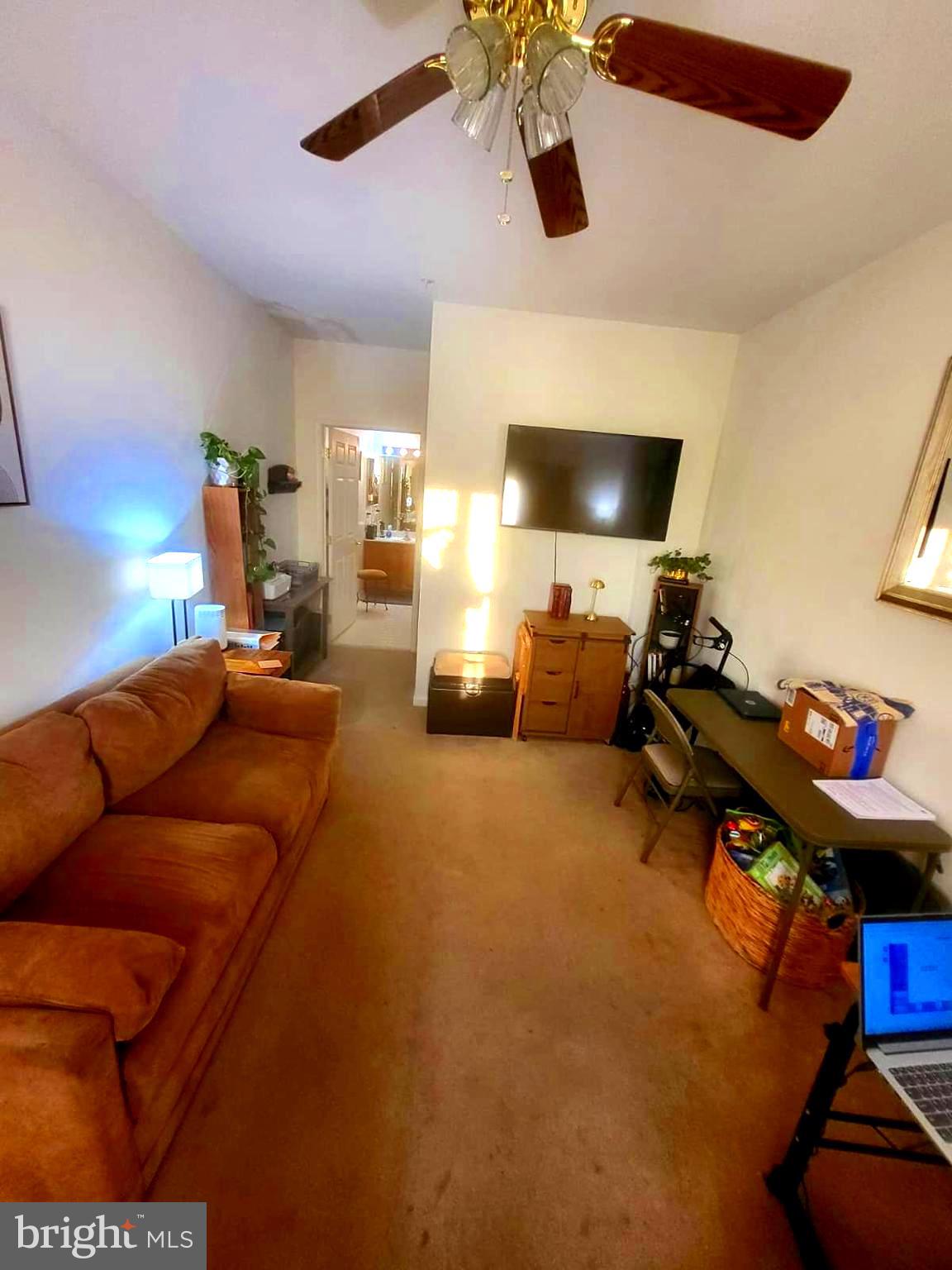 CAMERON GROVE - Residential