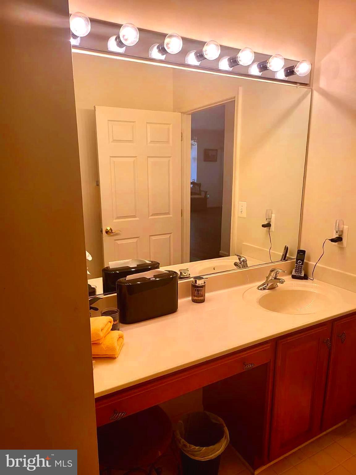 CAMERON GROVE - Residential