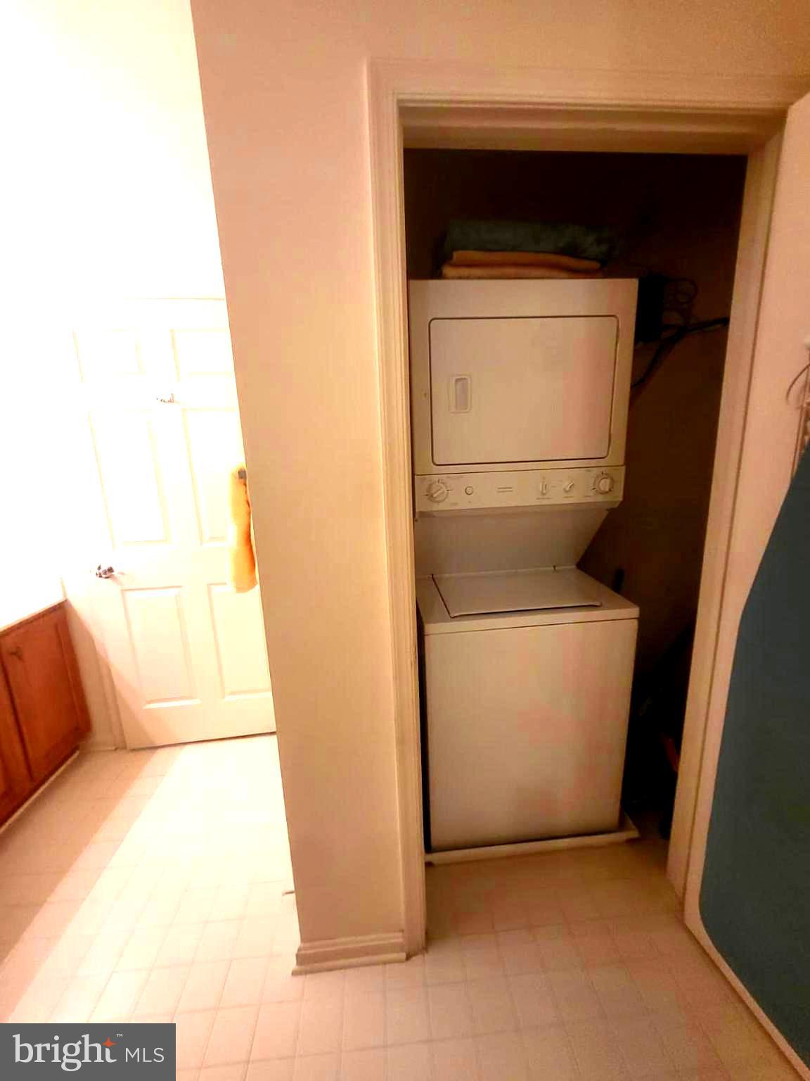 CAMERON GROVE - Residential