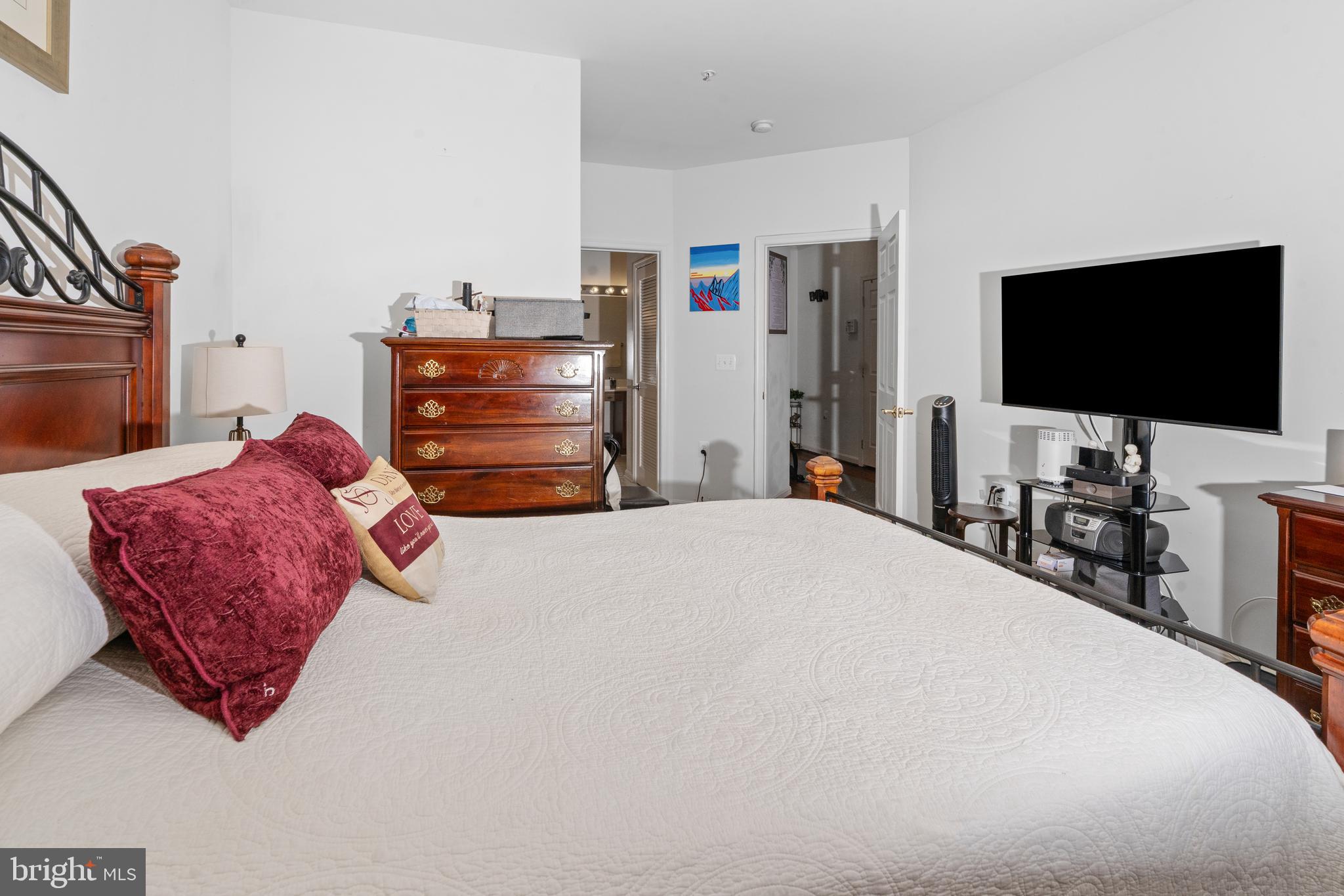 CAMERON GROVE - Residential