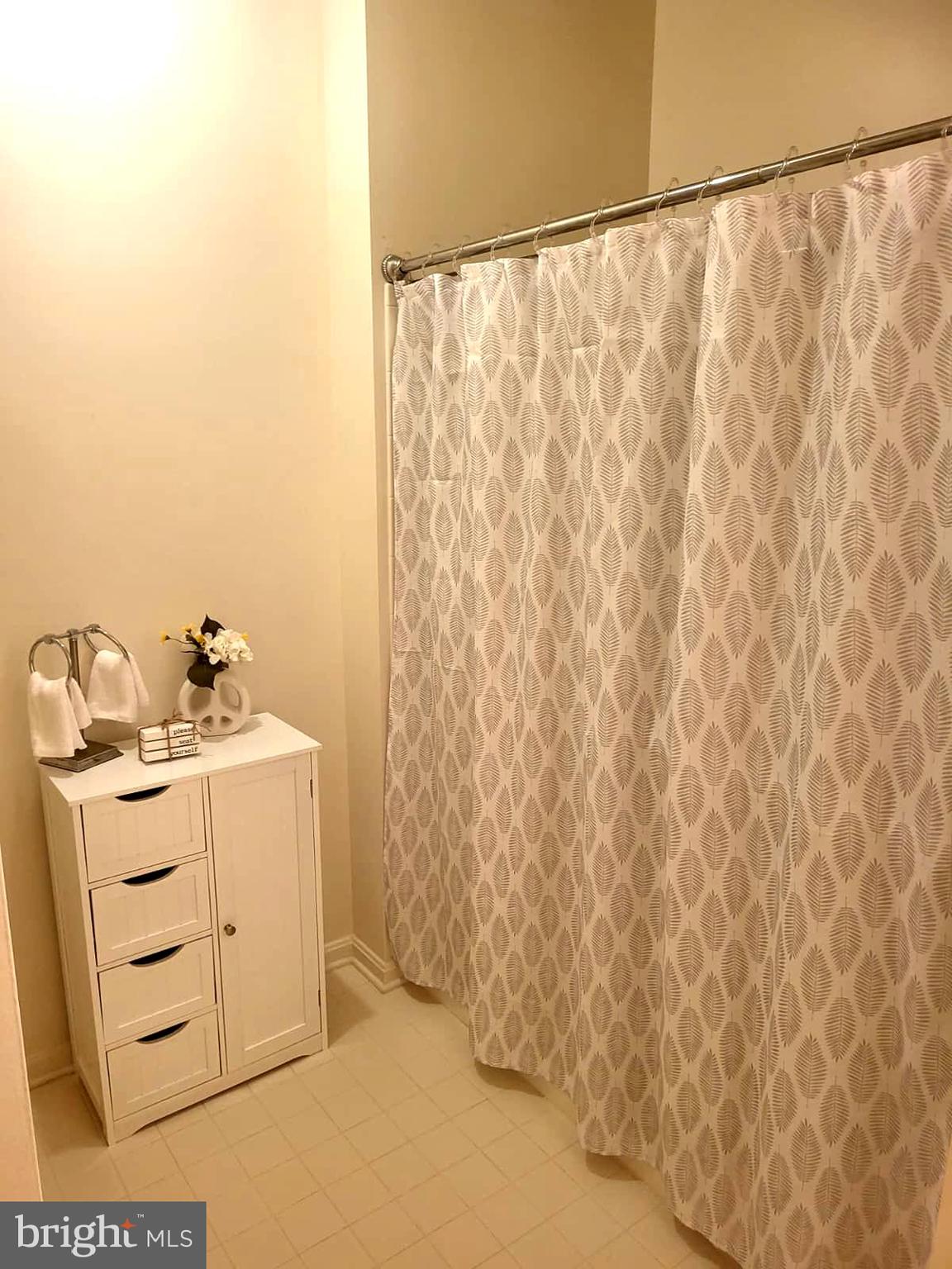 CAMERON GROVE - Residential