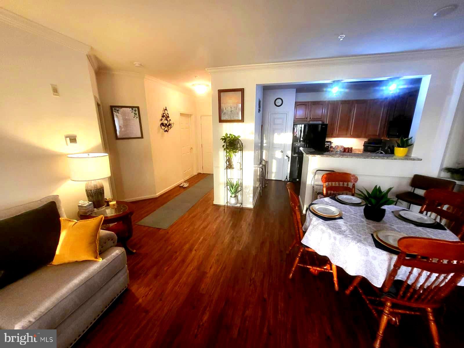 CAMERON GROVE - Residential