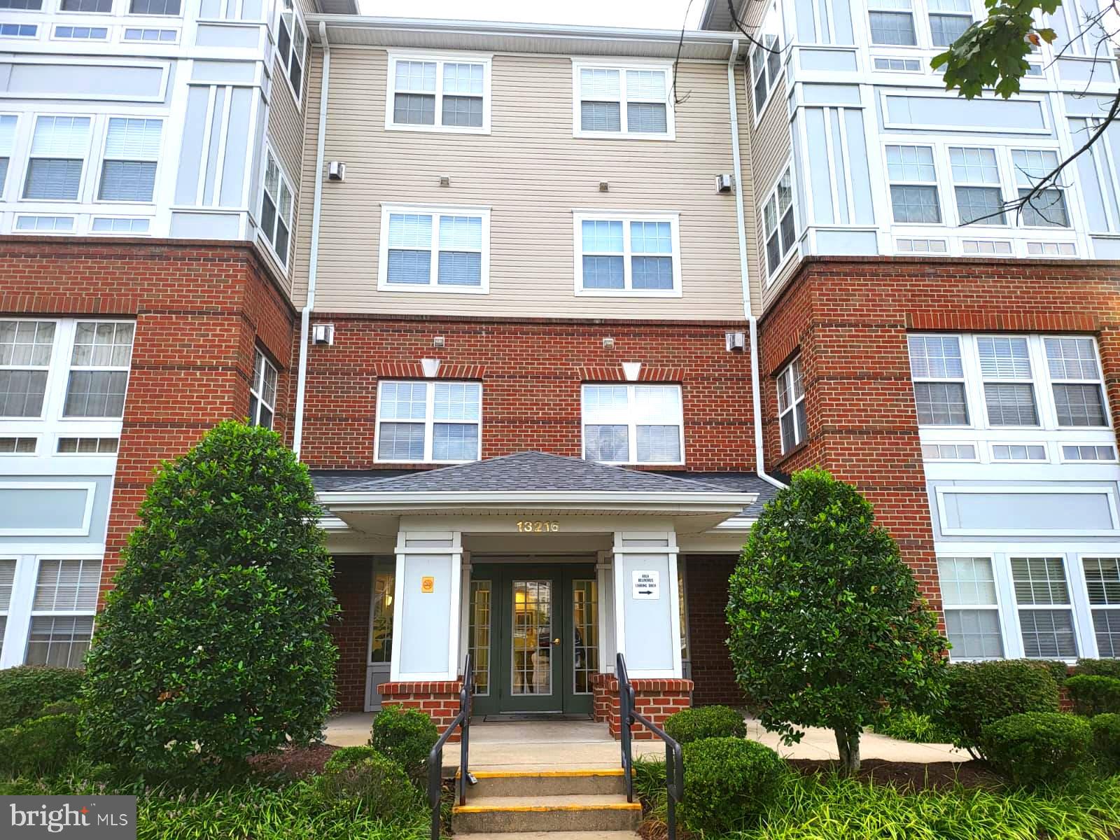 CAMERON GROVE - Residential