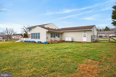 Tiny photo for 150 Yoe Drive, RED LION, PA 17356 (MLS # PAYK2098656)