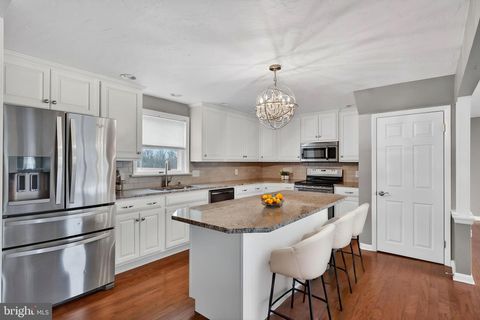 Tiny photo for 150 Yoe Drive, RED LION, PA 17356 (MLS # PAYK2098656)