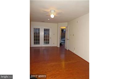 SOMERSET AT WESTRIDGE CO - Residential Lease