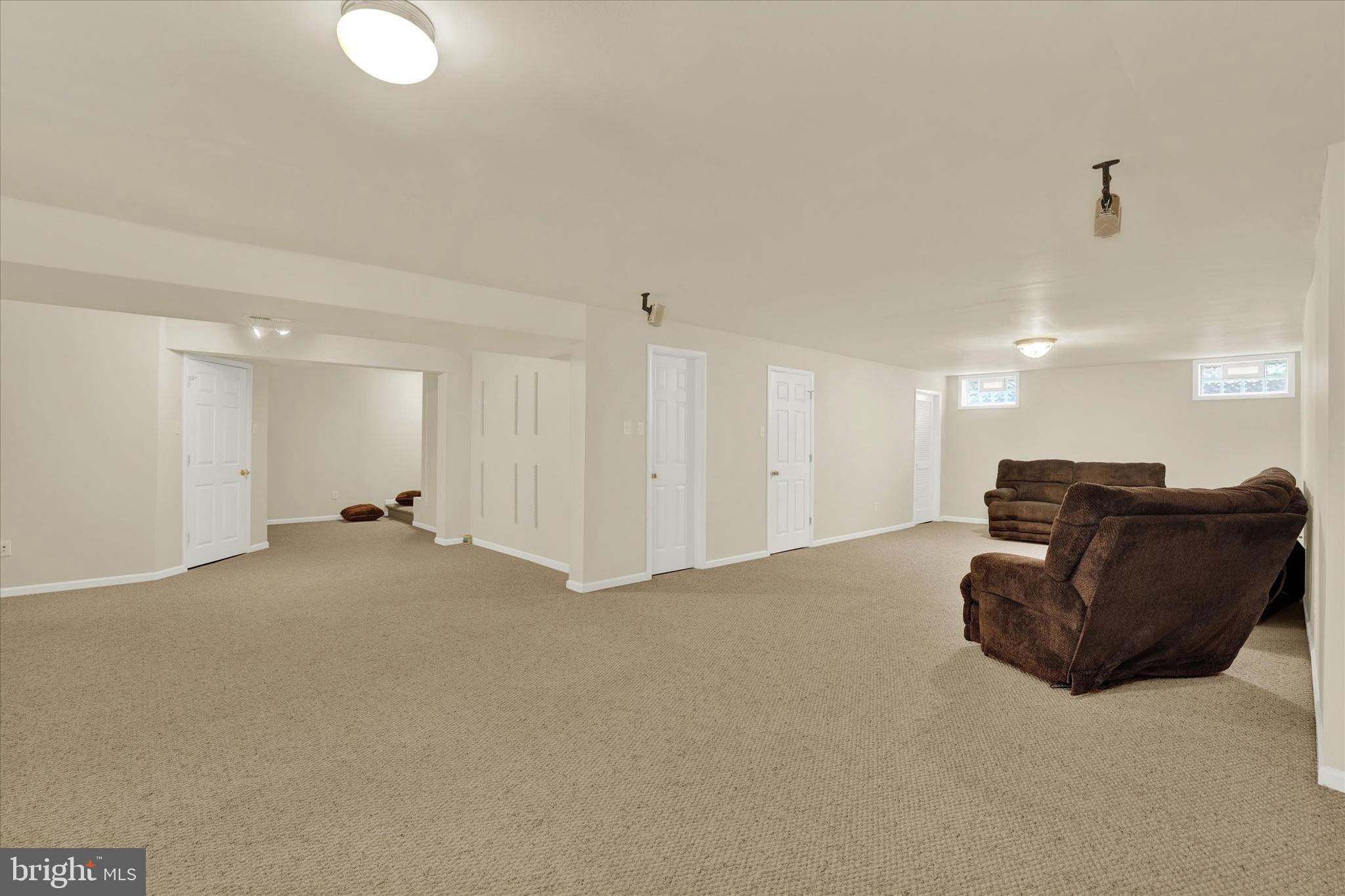 RIVERWOODS - Residential