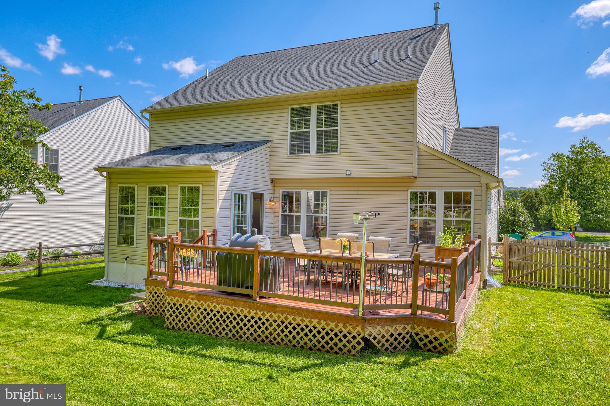 RIVERWOODS - Residential