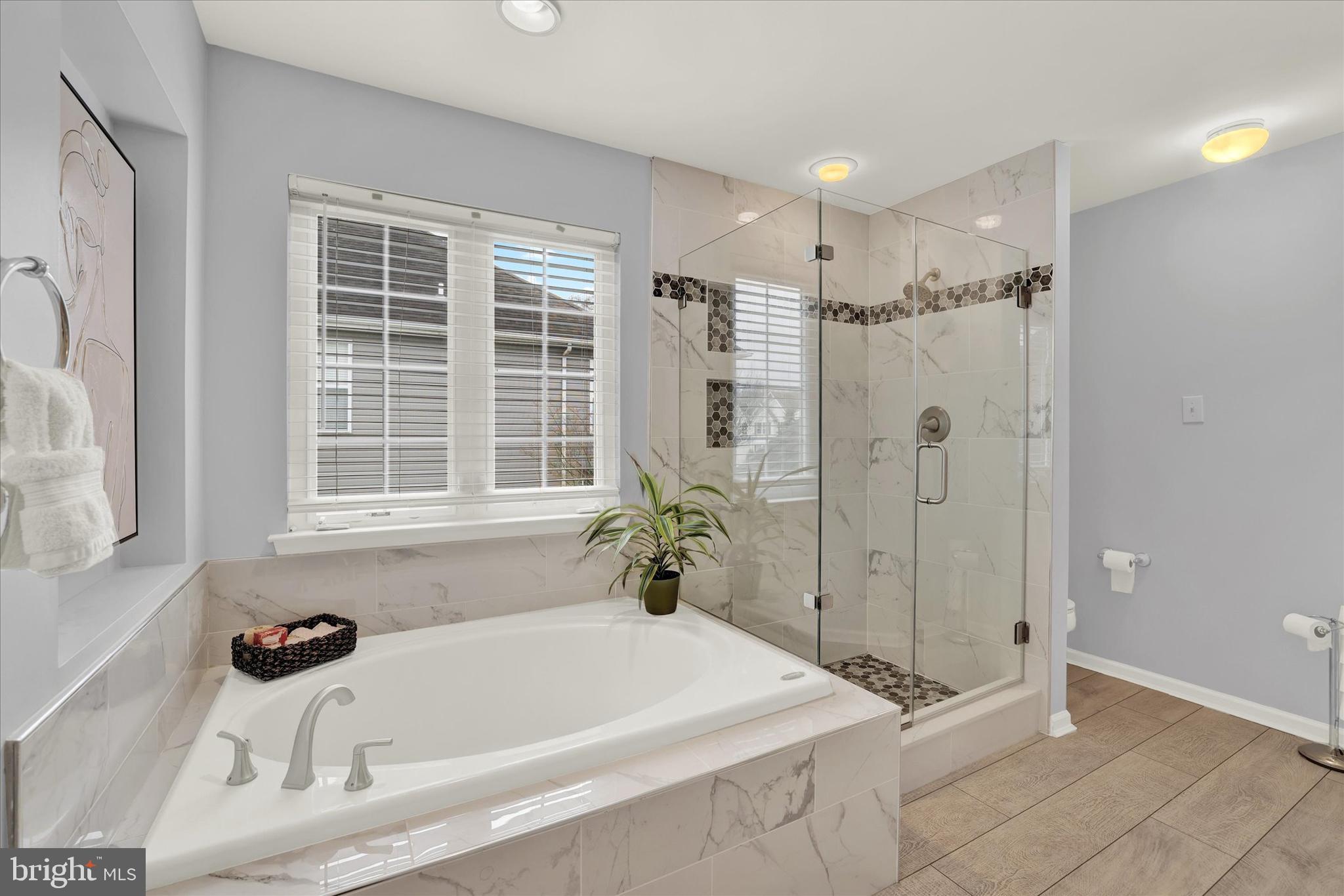 RIVERWOODS - Residential