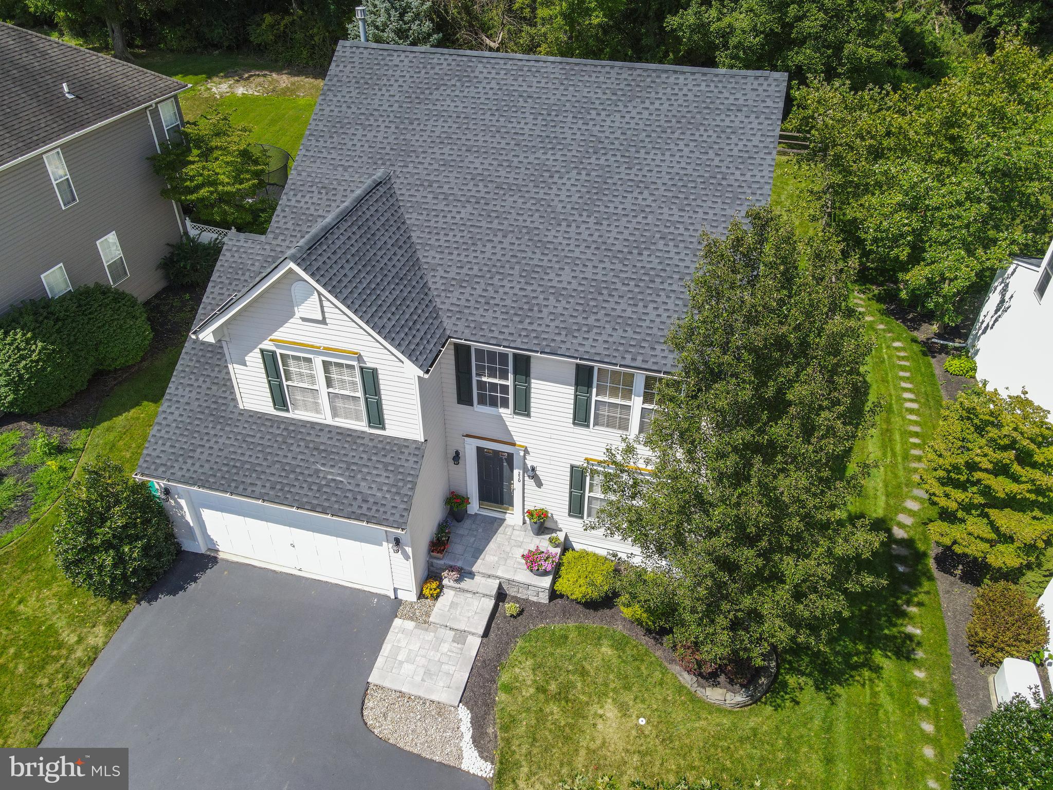 RIVERWOODS - Residential