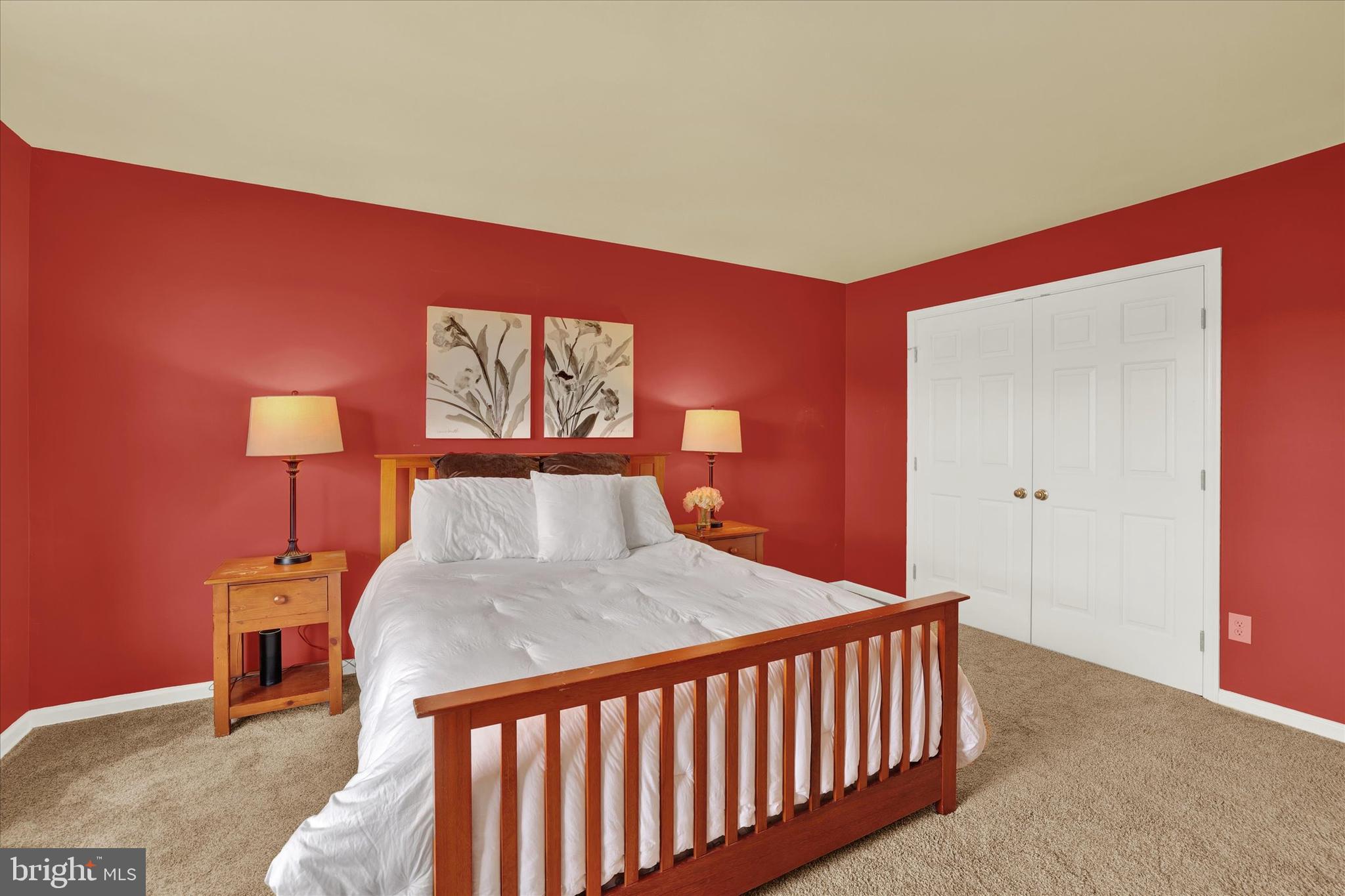 RIVERWOODS - Residential