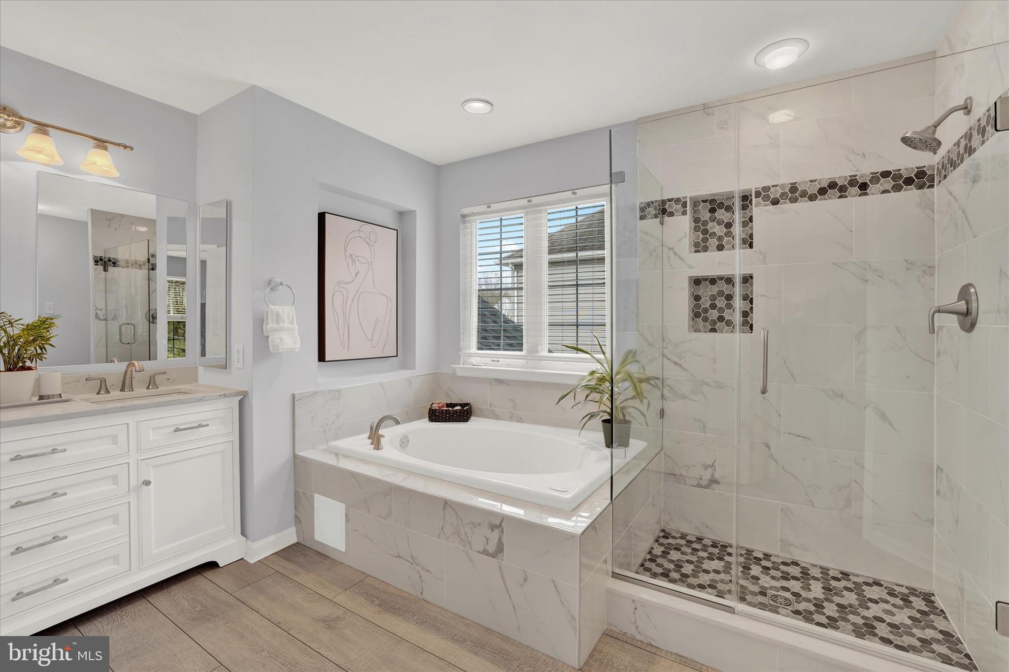 RIVERWOODS - Residential