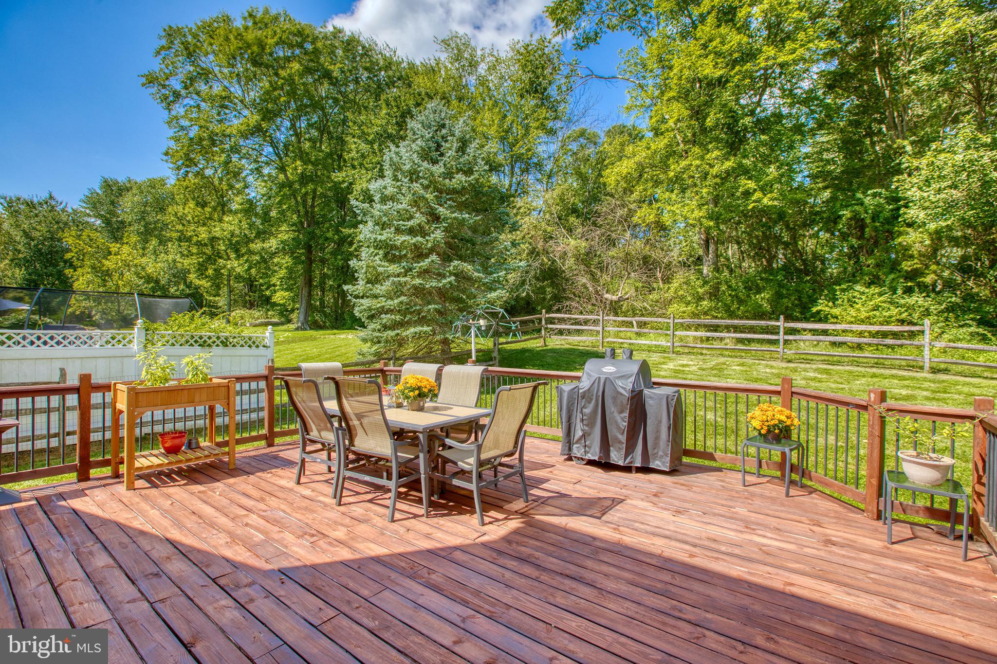 RIVERWOODS - Residential