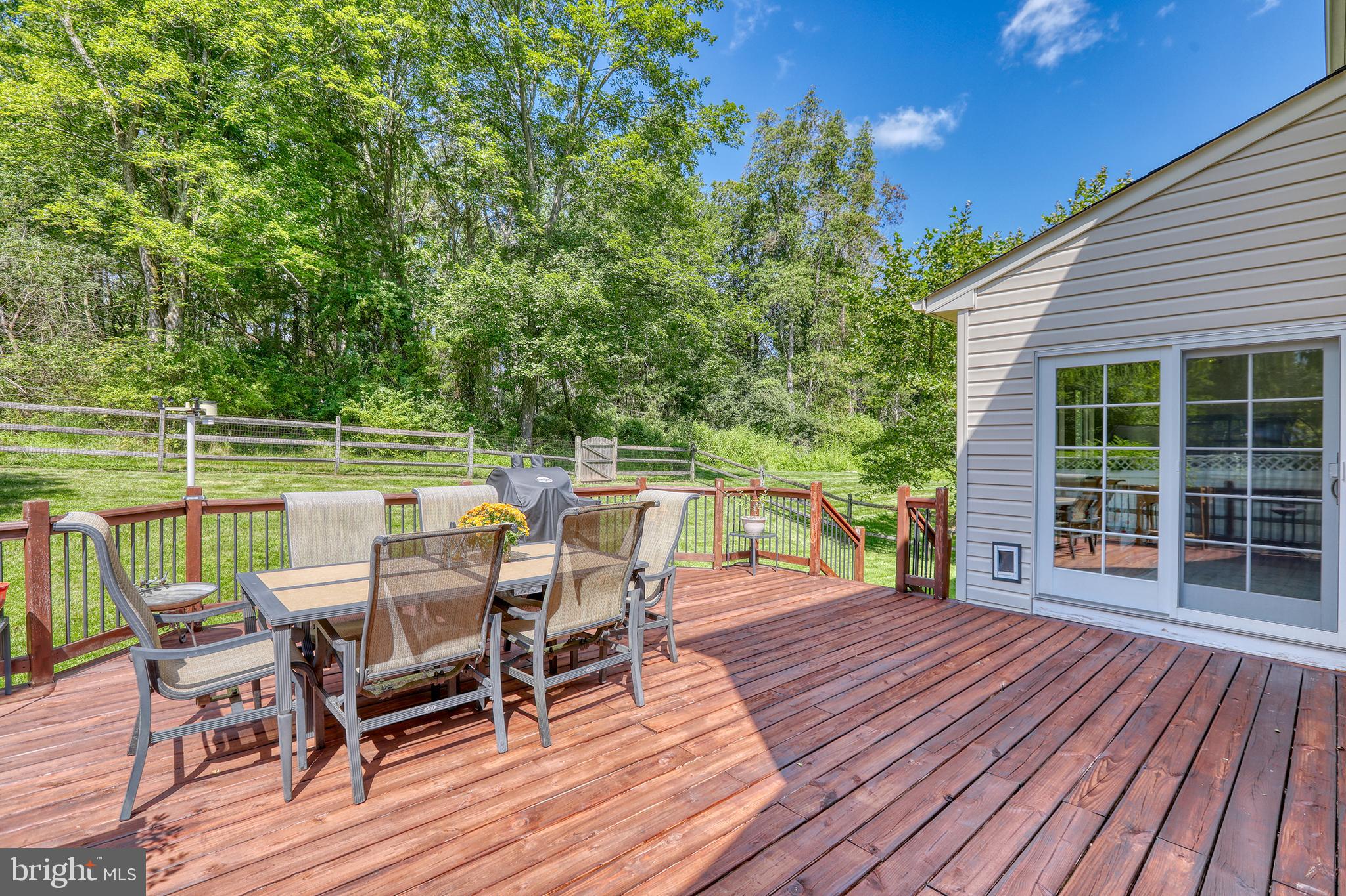 RIVERWOODS - Residential