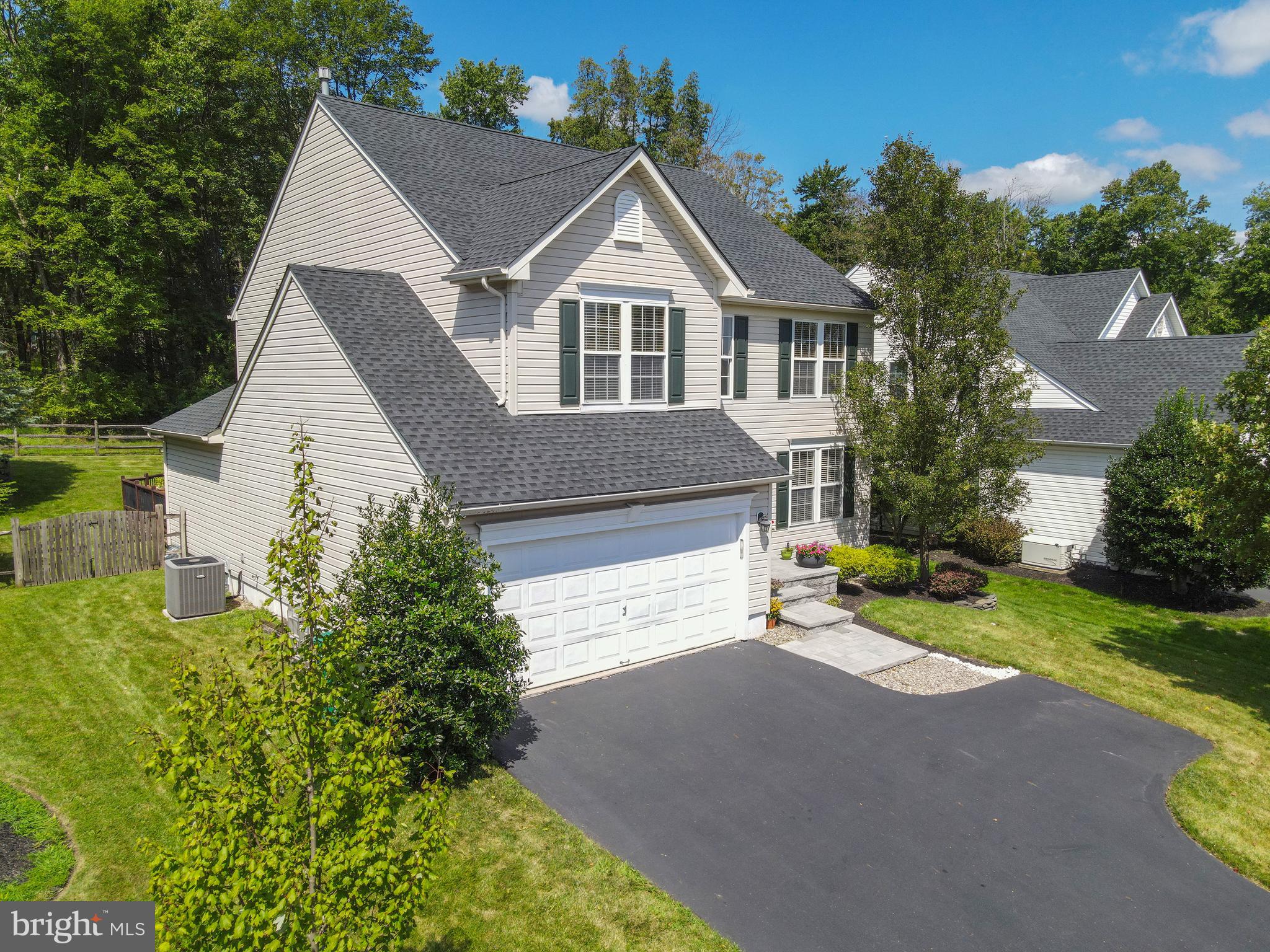 RIVERWOODS - Residential