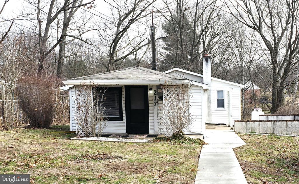 Photo of 215 Cowpath Road #A, SOUDERTON, PA 18964 (MLS # PAMC2169866)