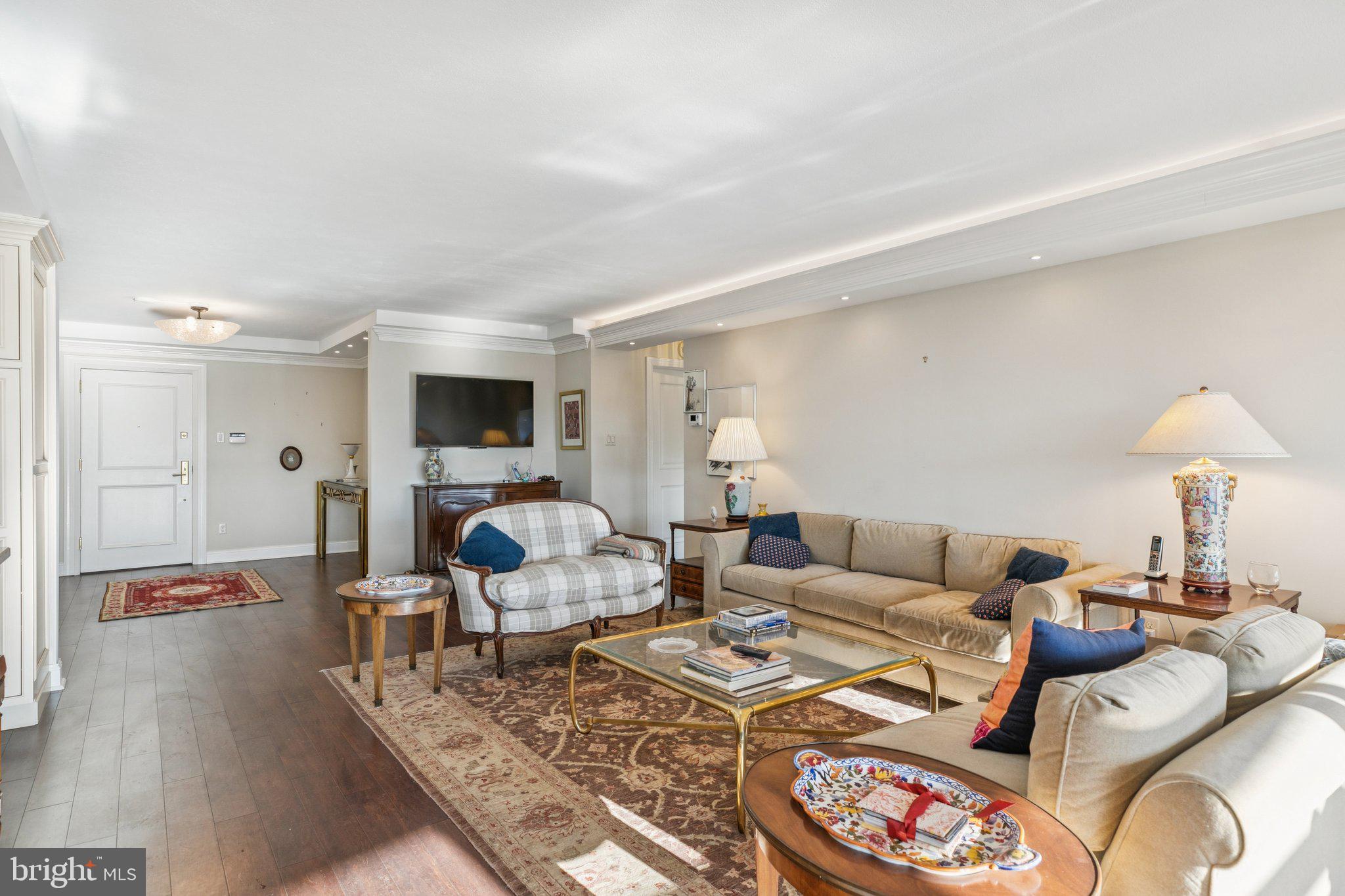 2401 PENNSYLVANIA AVENUE 9B33