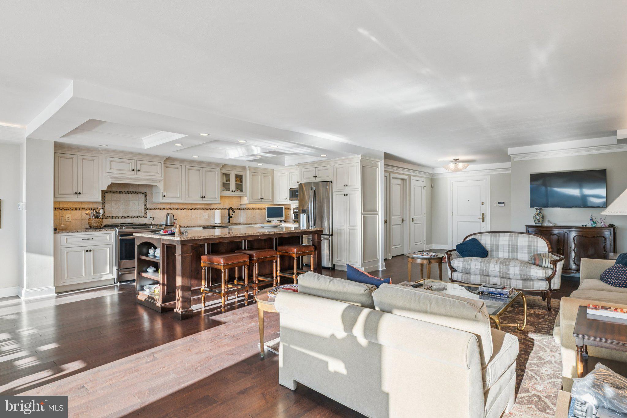 2401 PENNSYLVANIA AVENUE 9B33