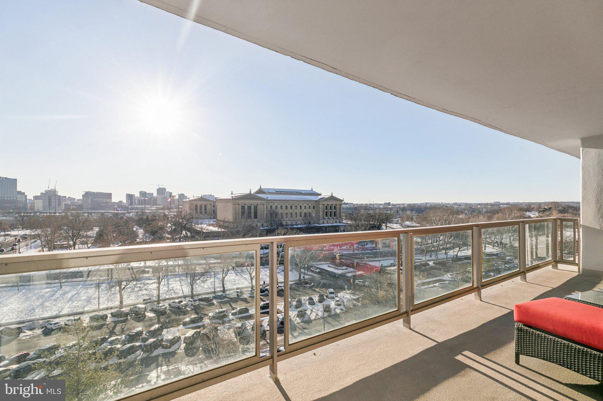 ART MUSEUM AREA - Residential