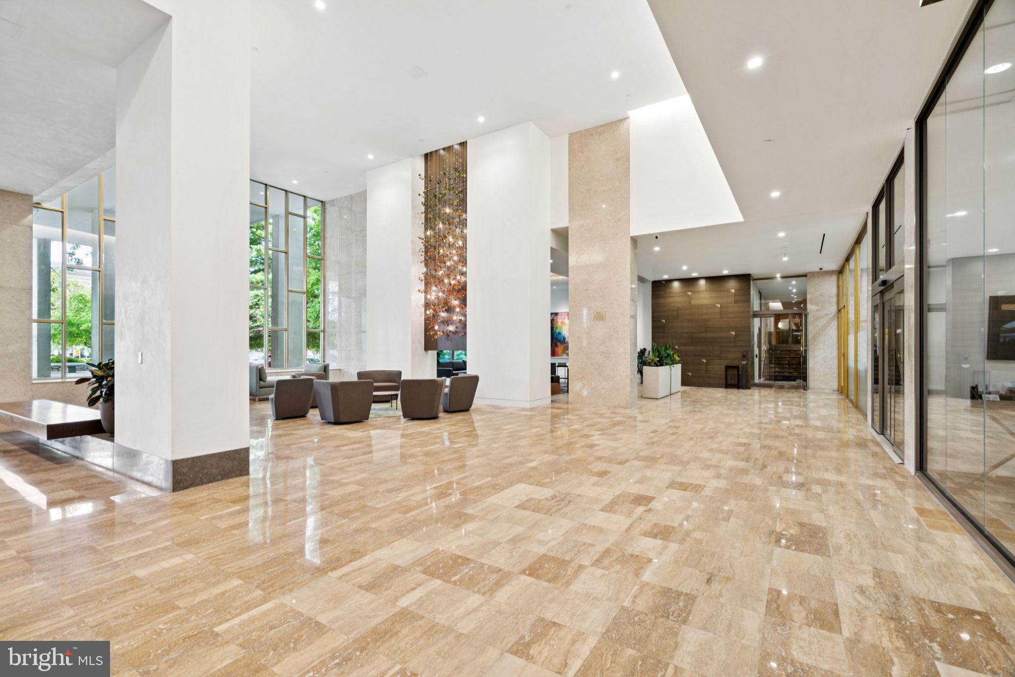 ART MUSEUM AREA - Residential