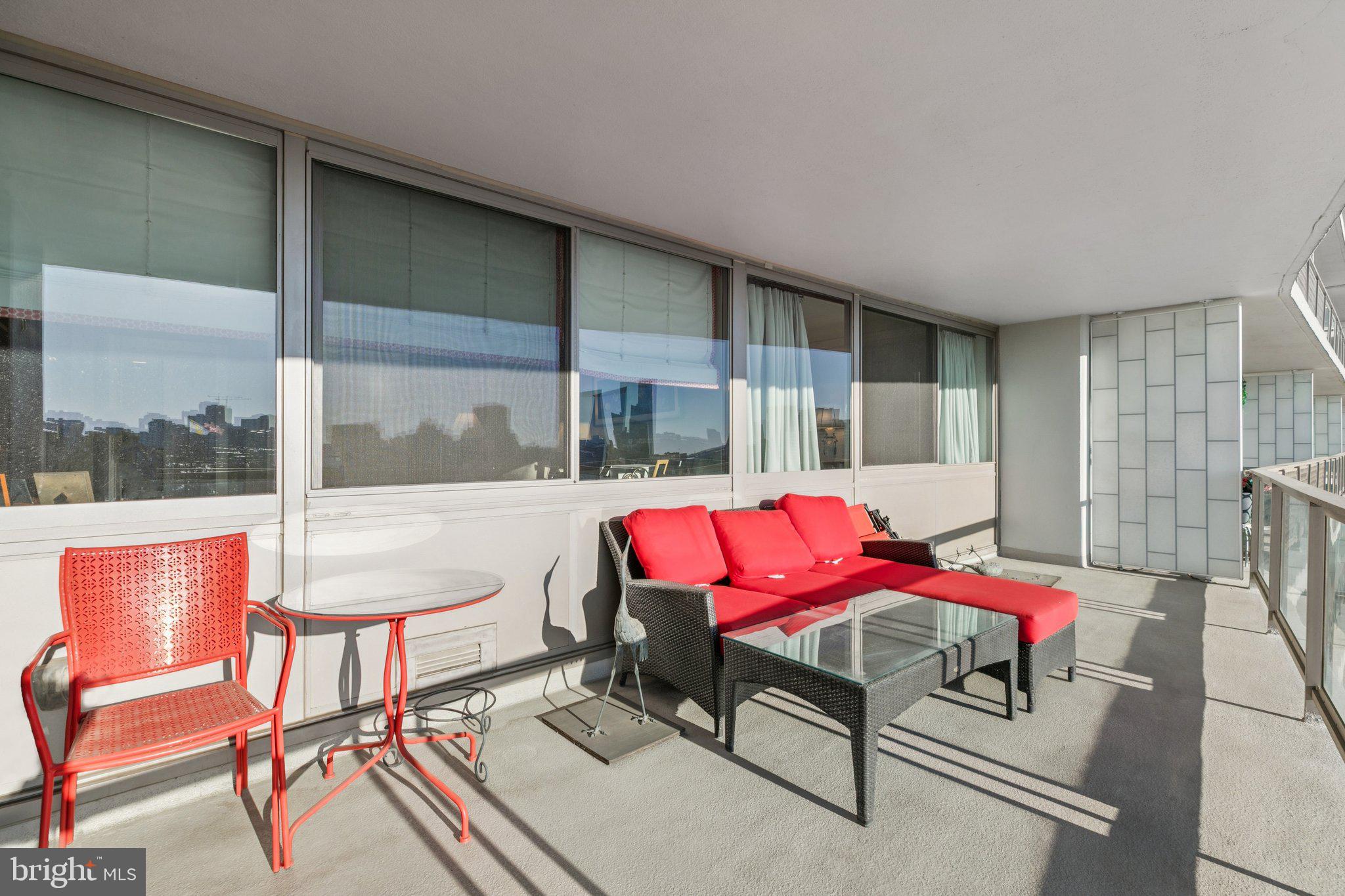 ART MUSEUM AREA - Residential