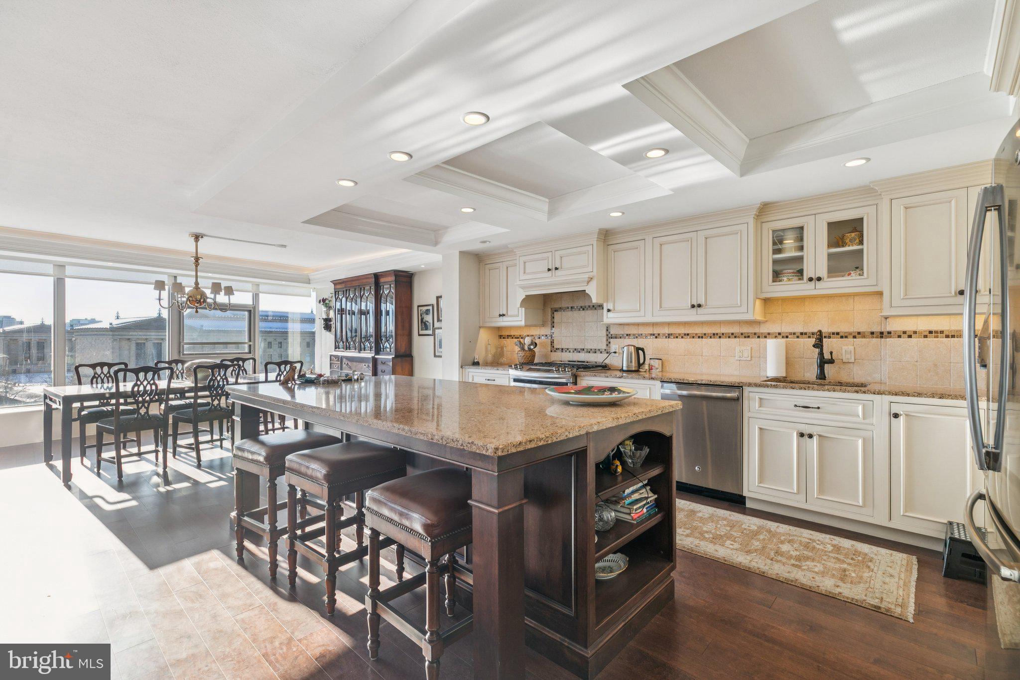 ART MUSEUM AREA - Residential