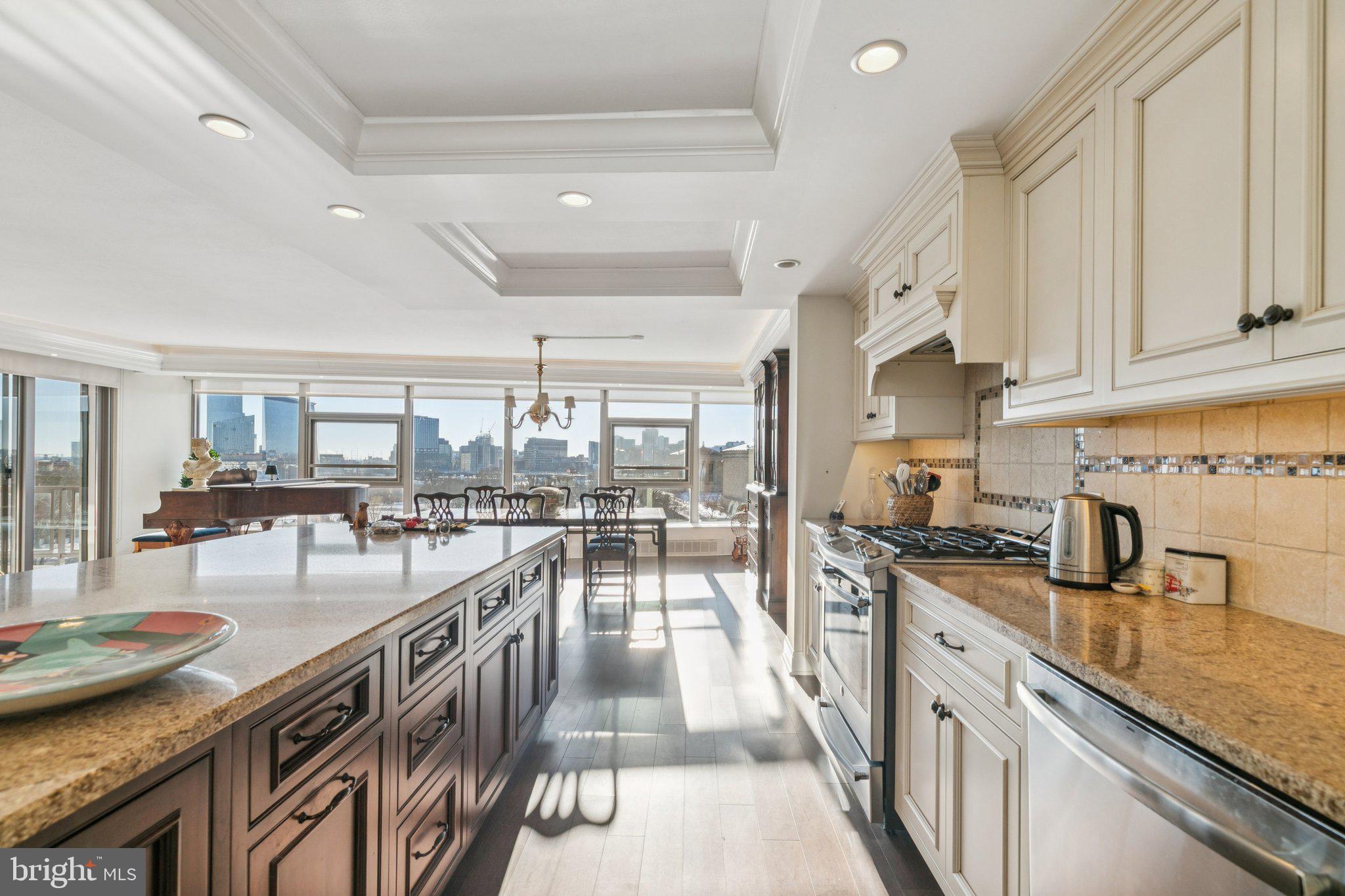 ART MUSEUM AREA - Residential