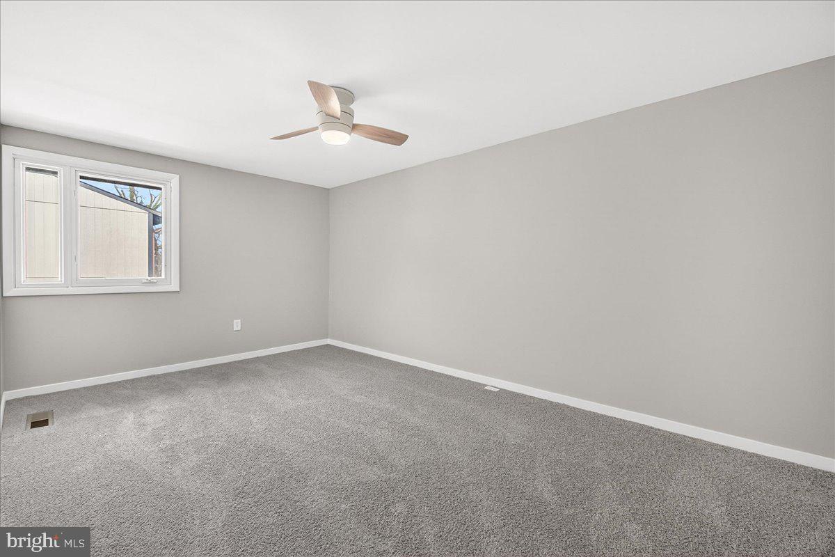 WOODSIDE SQUARE - Residential