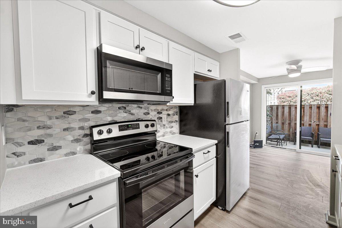 WOODSIDE SQUARE - Residential