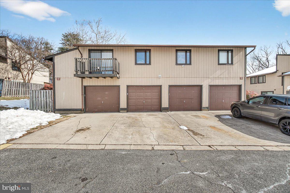 WOODSIDE SQUARE - Residential