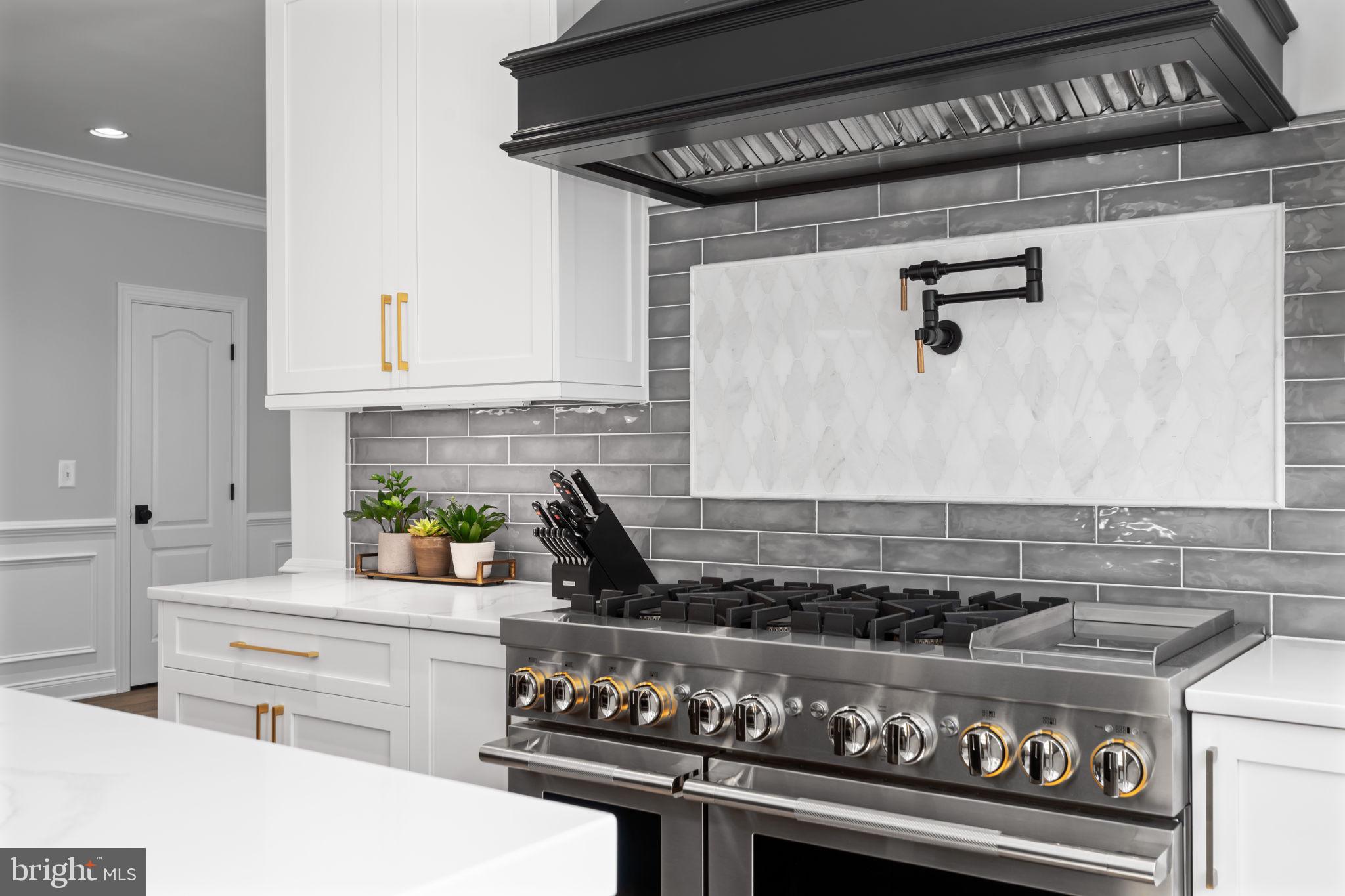 DOMINION VALLEY COUNTRY CLUB - Residential