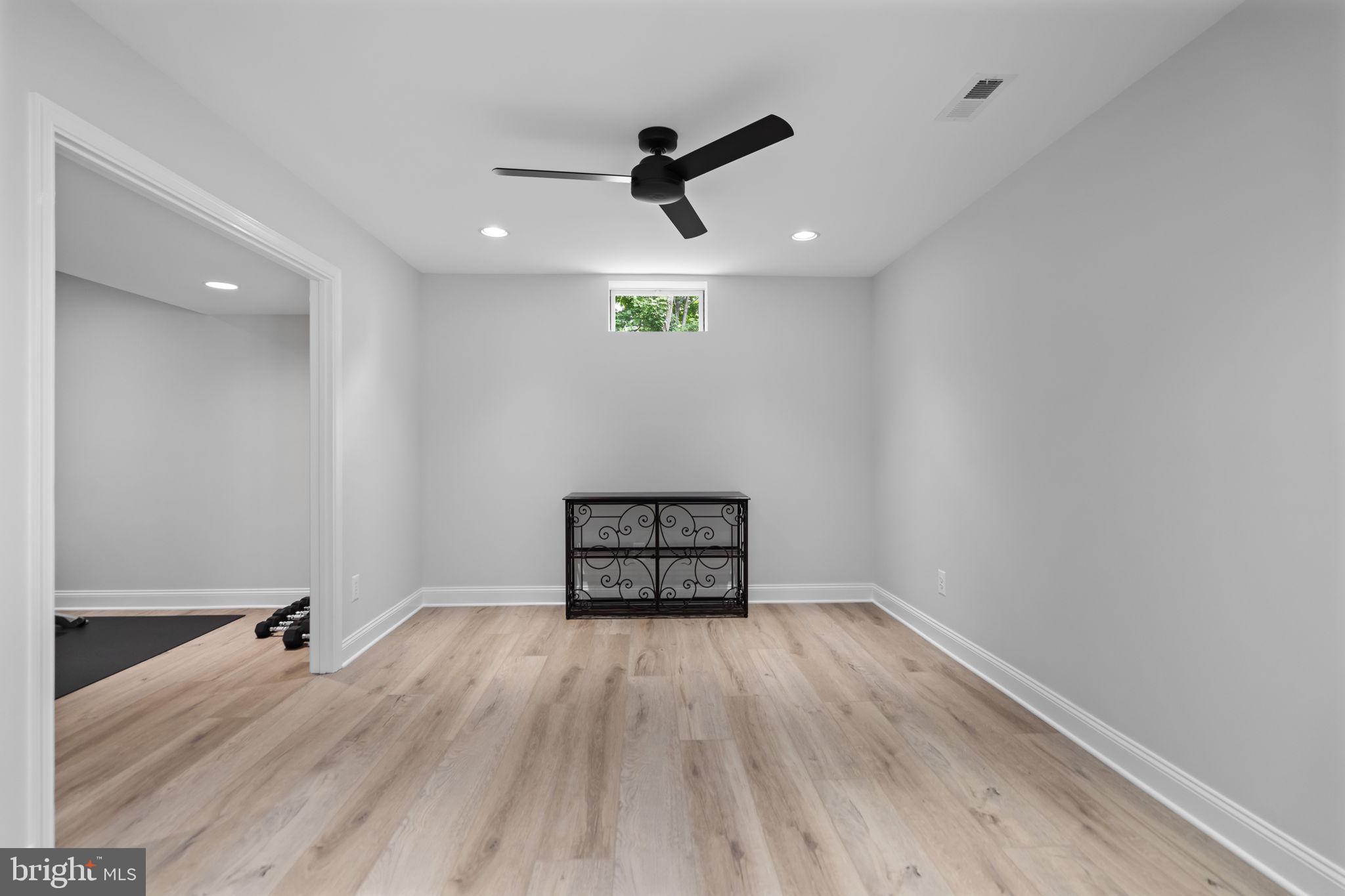 DOMINION VALLEY COUNTRY CLUB - Residential