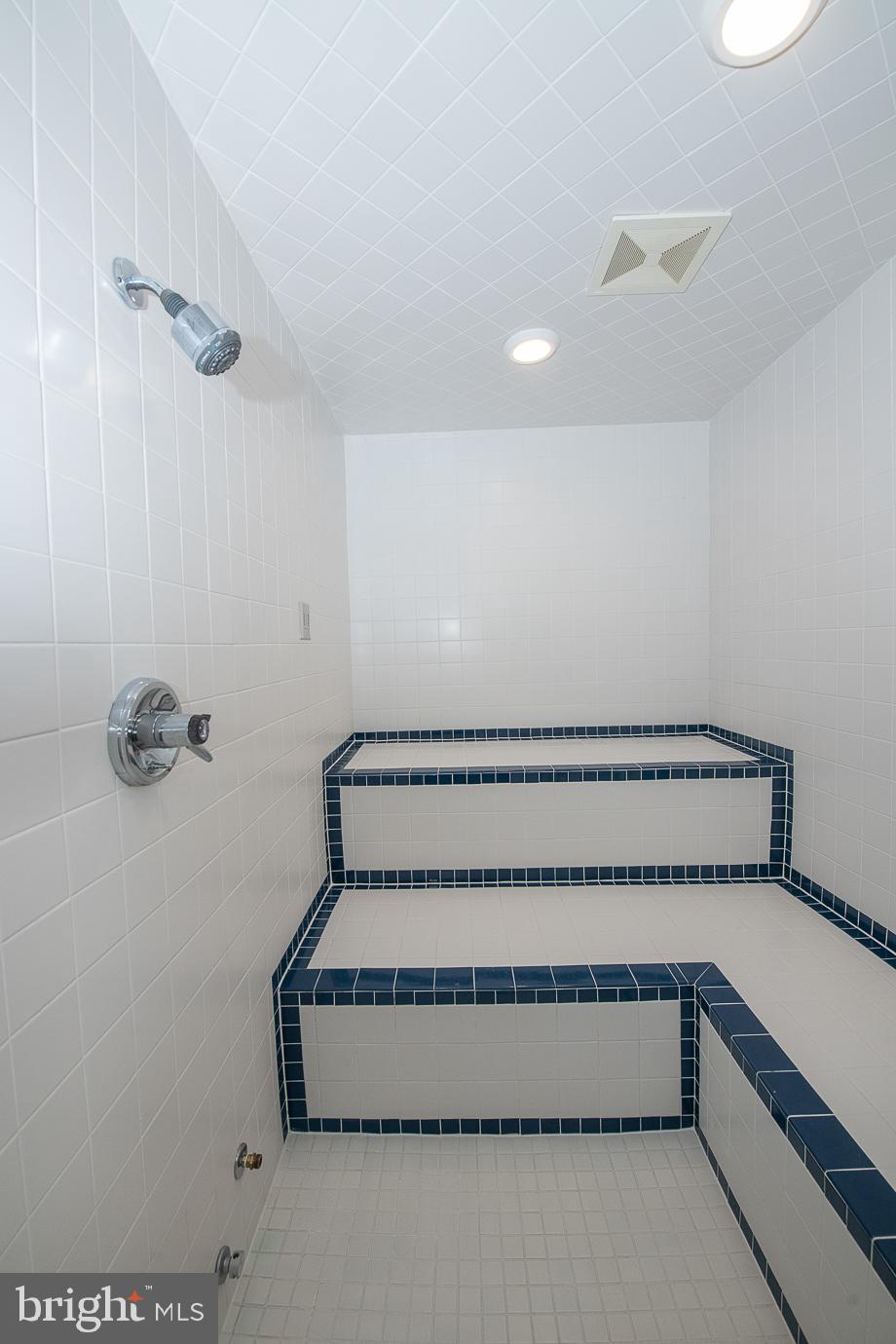 PINE CREEK - Residential