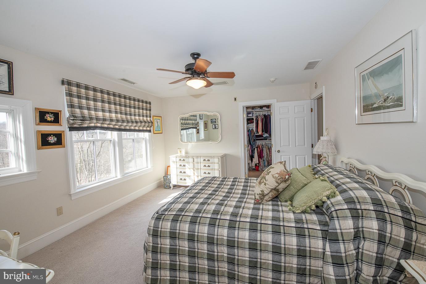 PINE CREEK - Residential