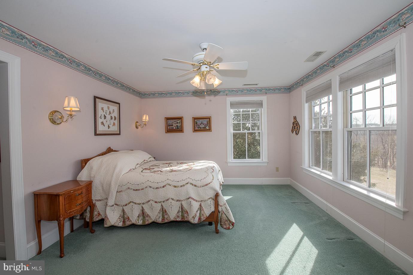 PINE CREEK - Residential