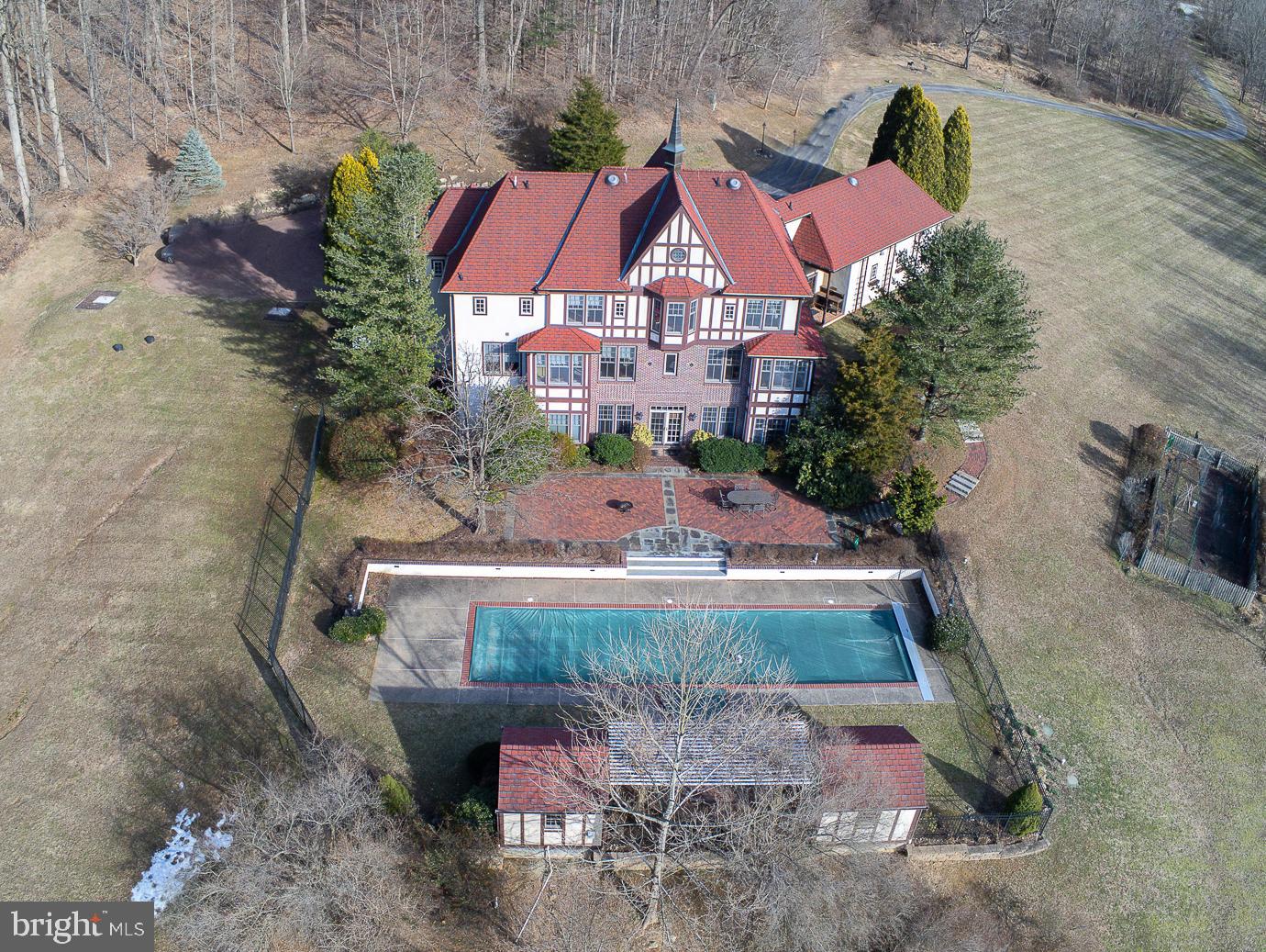 PINE CREEK - Residential