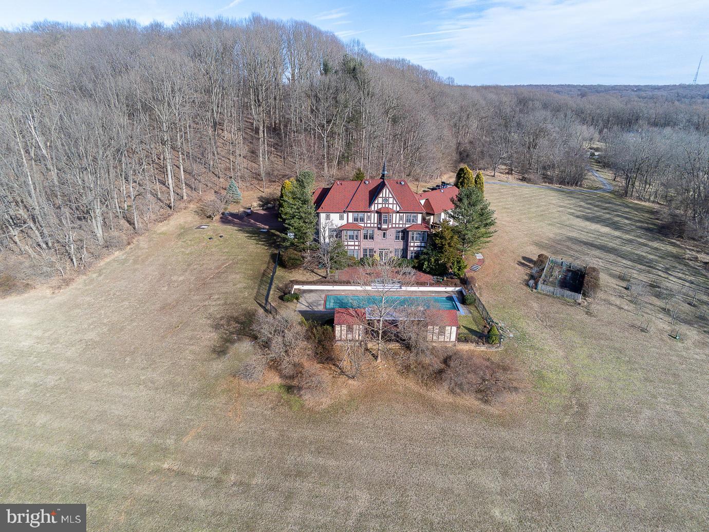 PINE CREEK - Residential